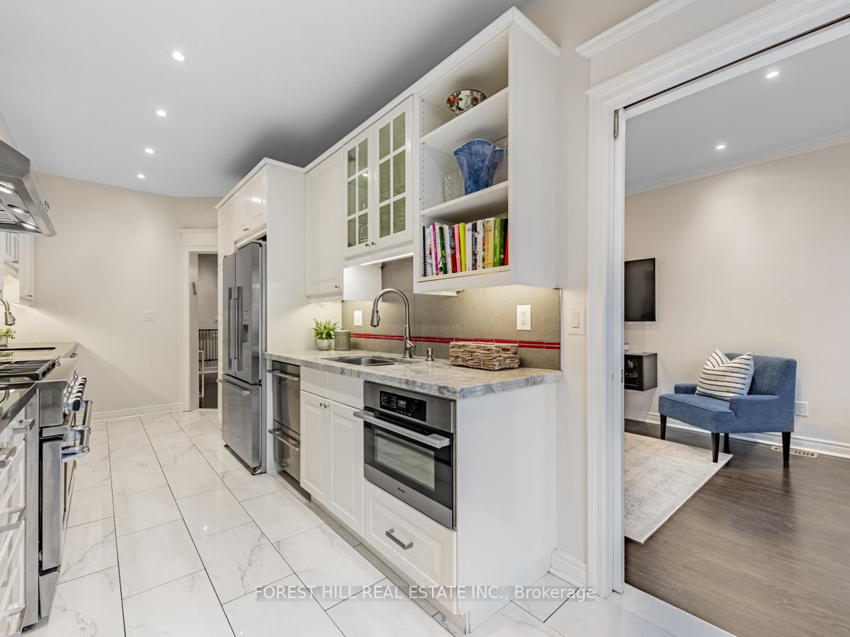 Photo 10 of 52 Kingsbridge Circle, Vaughan, Beverley Glen — HOMEH
