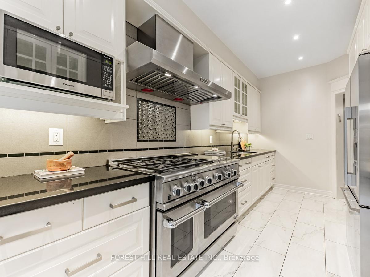 Photo 6 of 52 Kingsbridge Circle, Vaughan, Beverley Glen — HOMEH