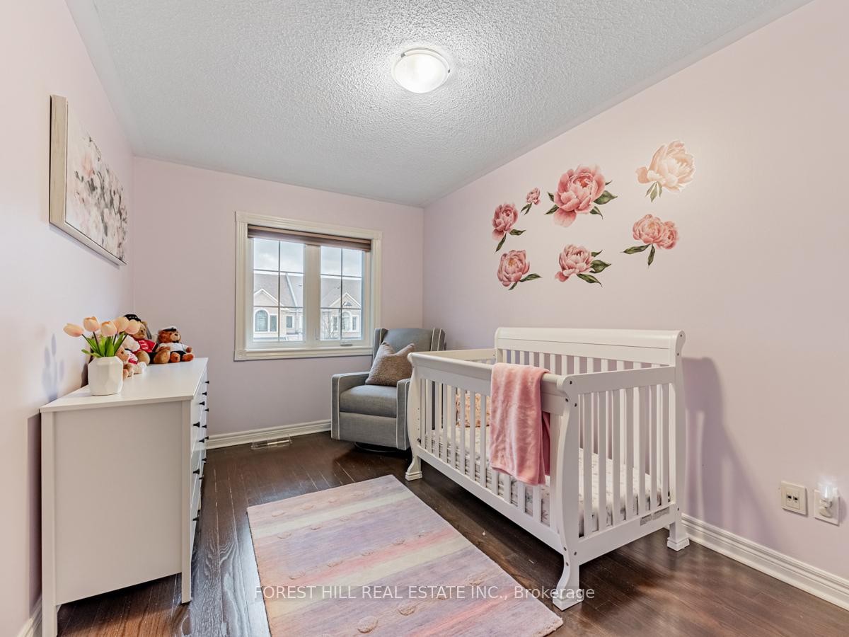 Photo 18 of 52 Kingsbridge Circle, Vaughan, Beverley Glen — HOMEH