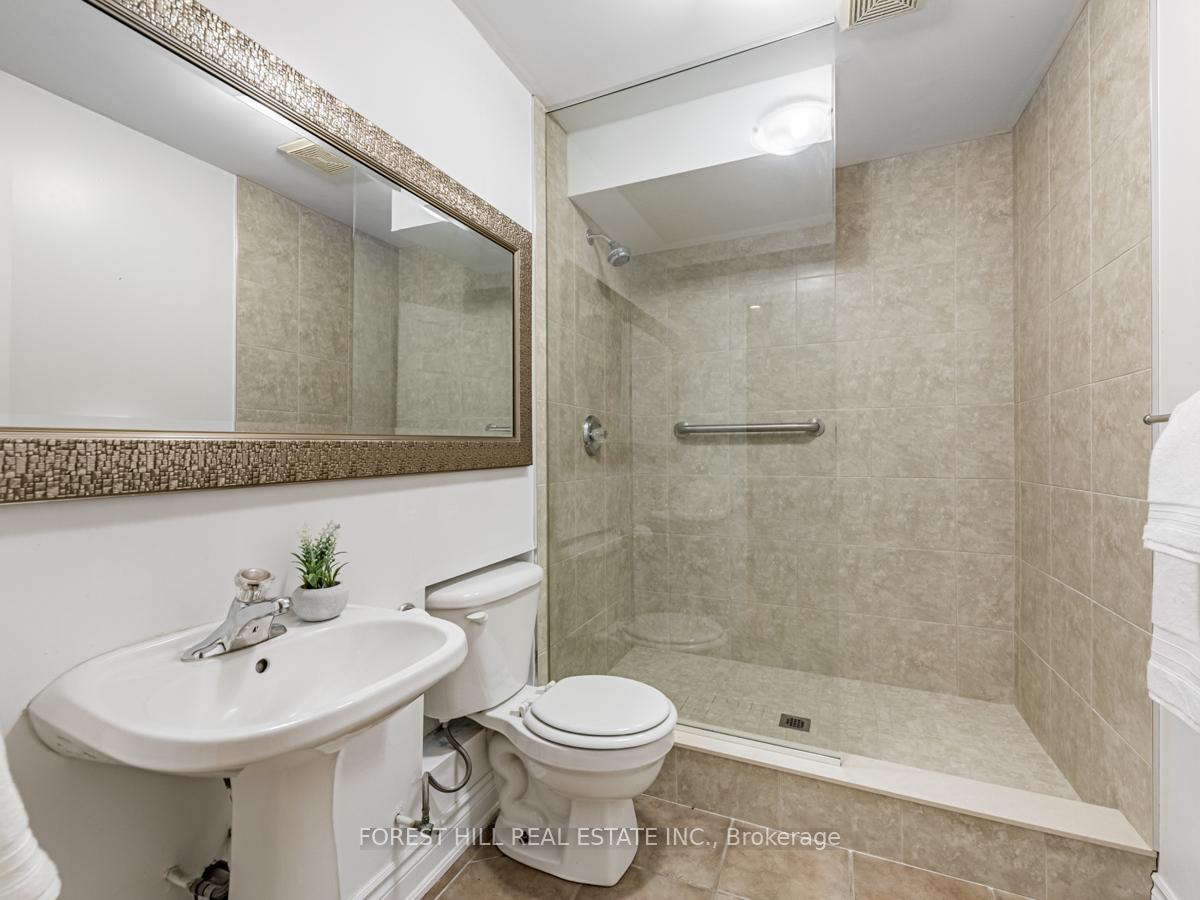Photo 23 of 52 Kingsbridge Circle, Vaughan, Beverley Glen — HOMEH