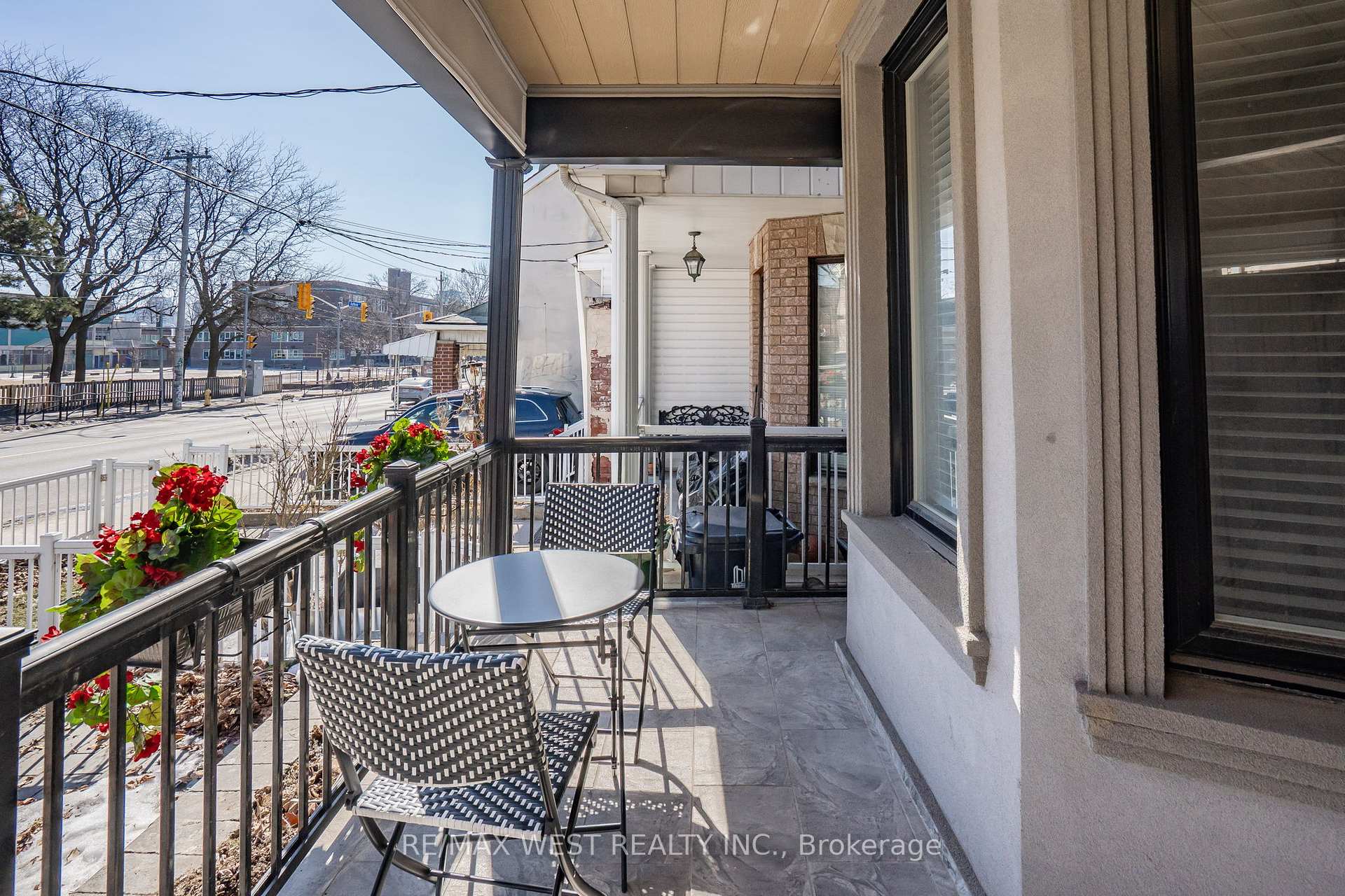 Photo 2 of 540 Dufferin Street, Toronto, Little Portugal — HOMEH