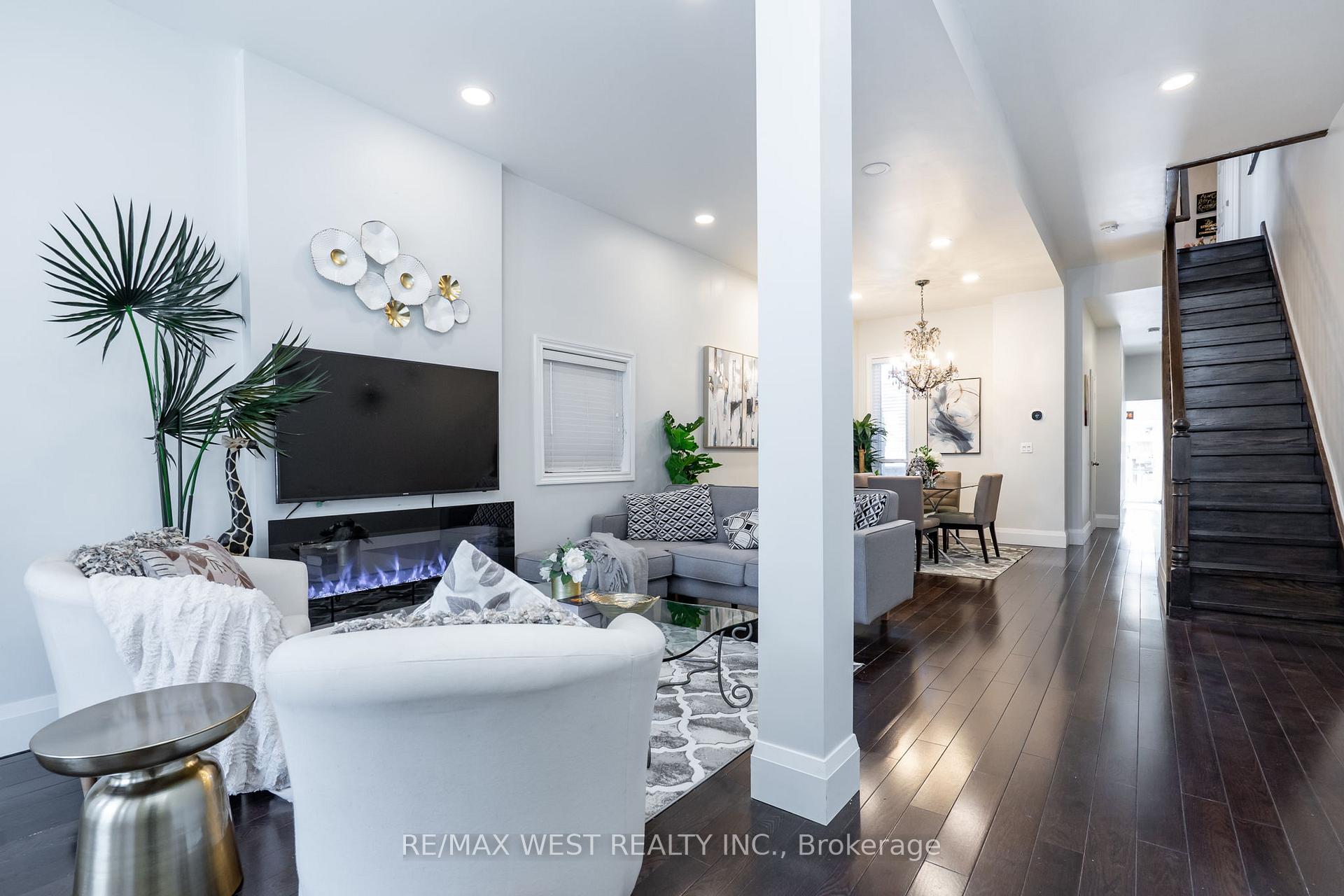 Photo 7 of 540 Dufferin Street, Toronto, Little Portugal — HOMEH