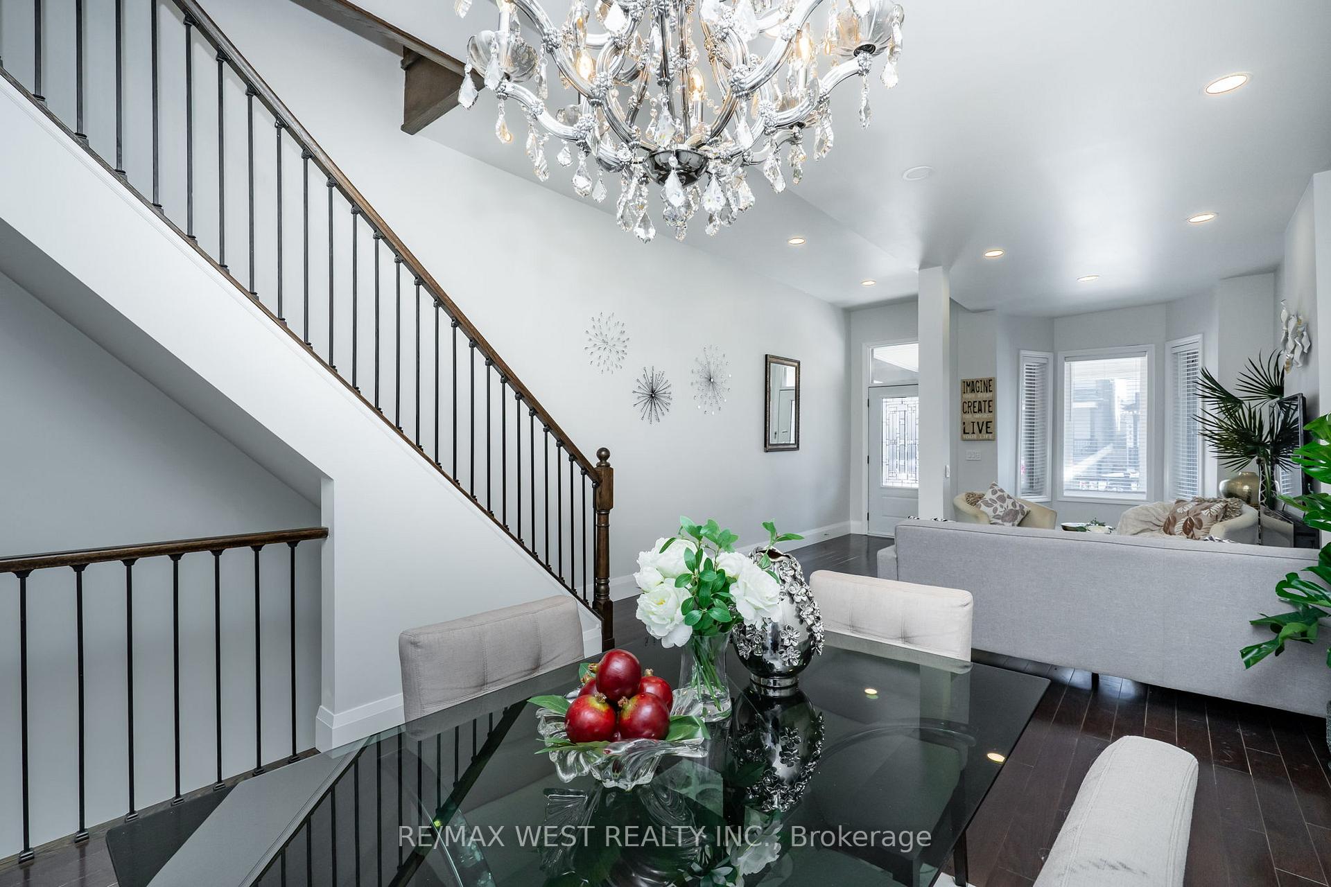Photo 9 of 540 Dufferin Street, Toronto, Little Portugal — HOMEH