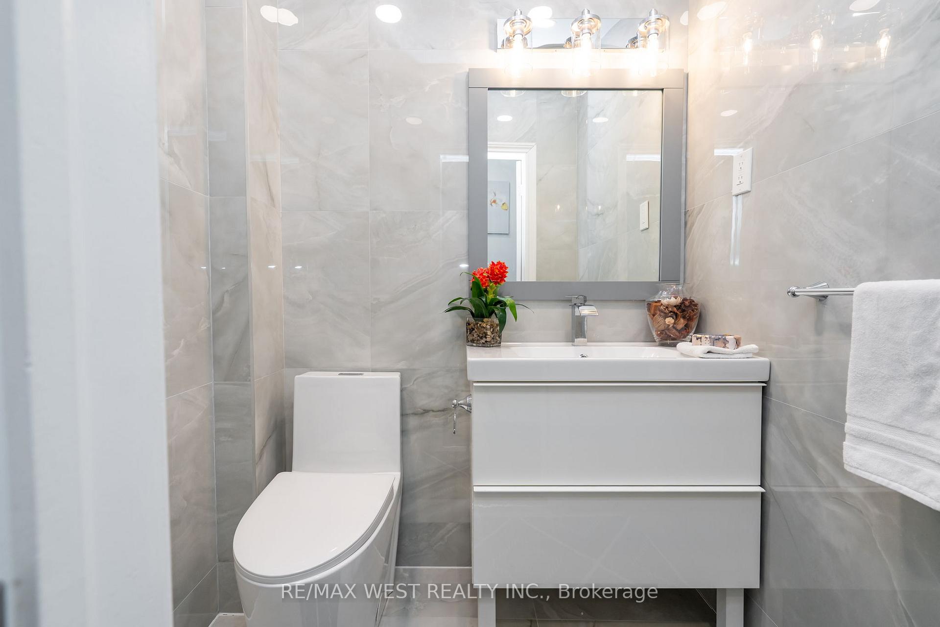 Photo 23 of 540 Dufferin Street, Toronto, Little Portugal — HOMEH