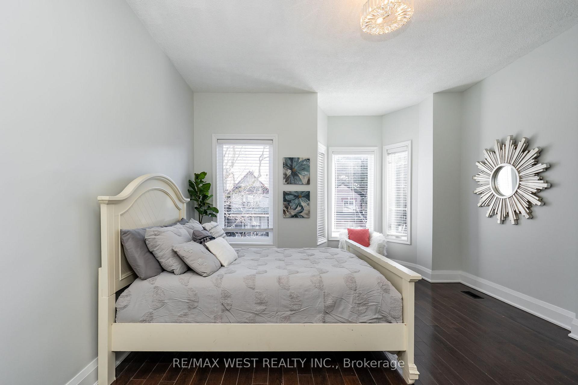 Photo 6 of 540 Dufferin Street, Toronto, Little Portugal — HOMEH
