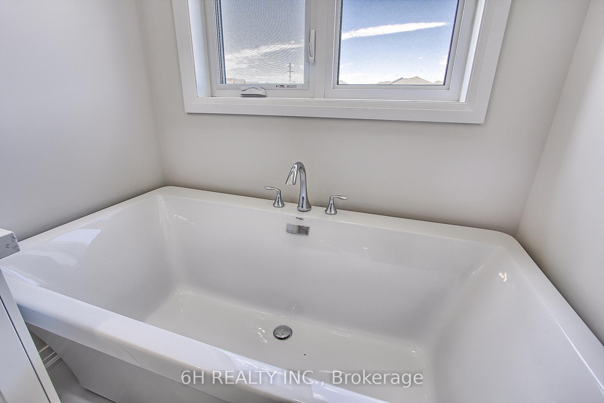 Photo 10 of 2616 Hibiscus Drive, Pickering, Rural Pickering — HOMEH