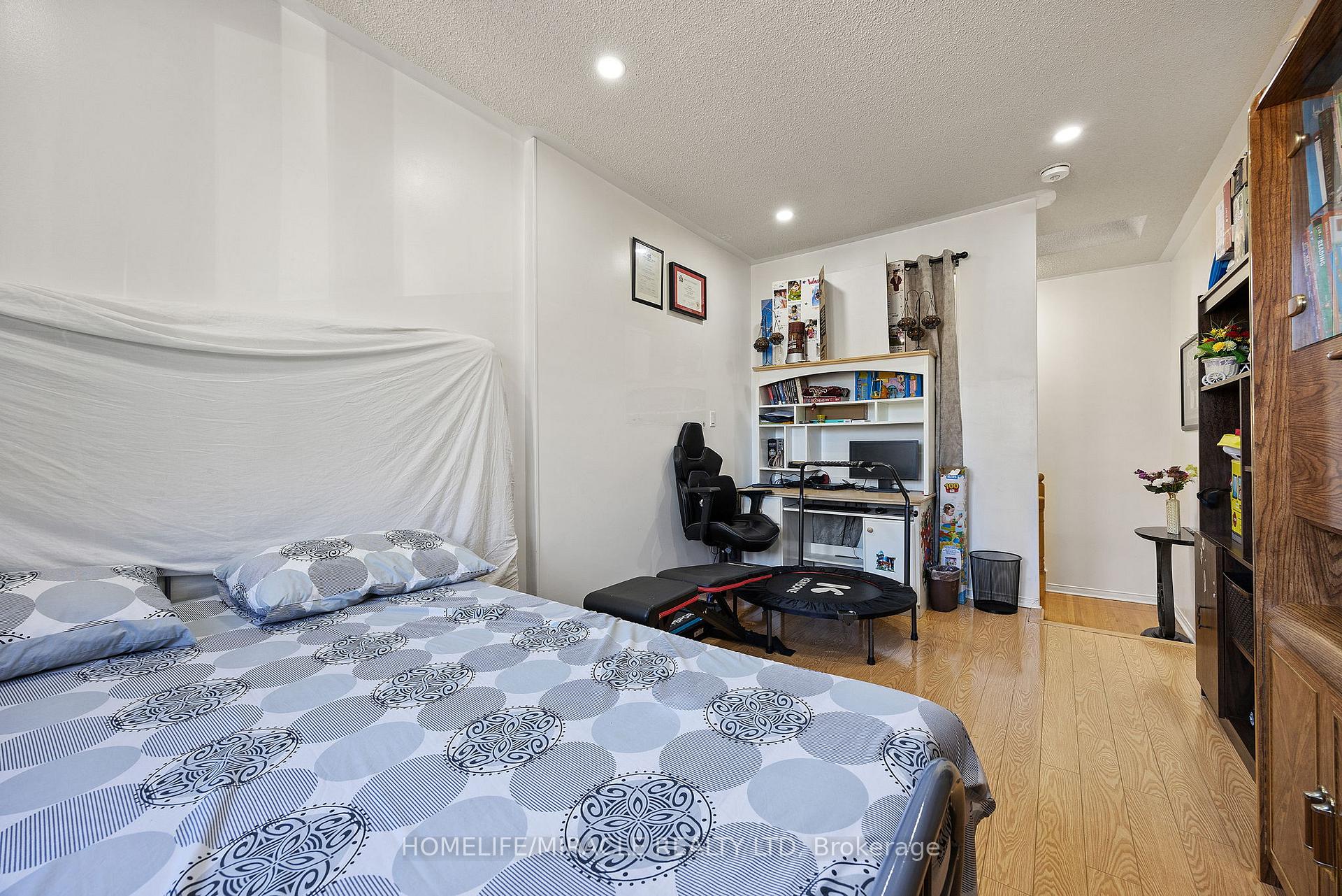 Photo 10 of 18 Amazon Court, Brampton, Sandringham-Wellington — HOMEH