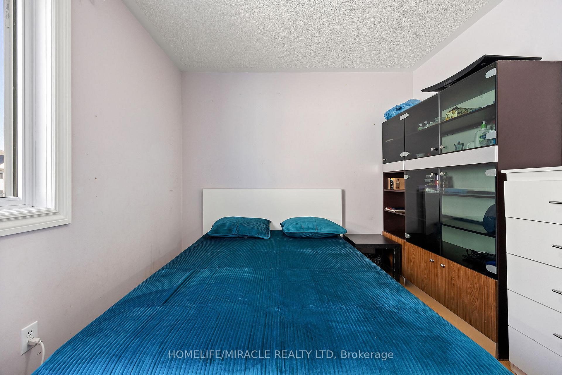 Photo 16 of 18 Amazon Court, Brampton, Sandringham-Wellington — HOMEH