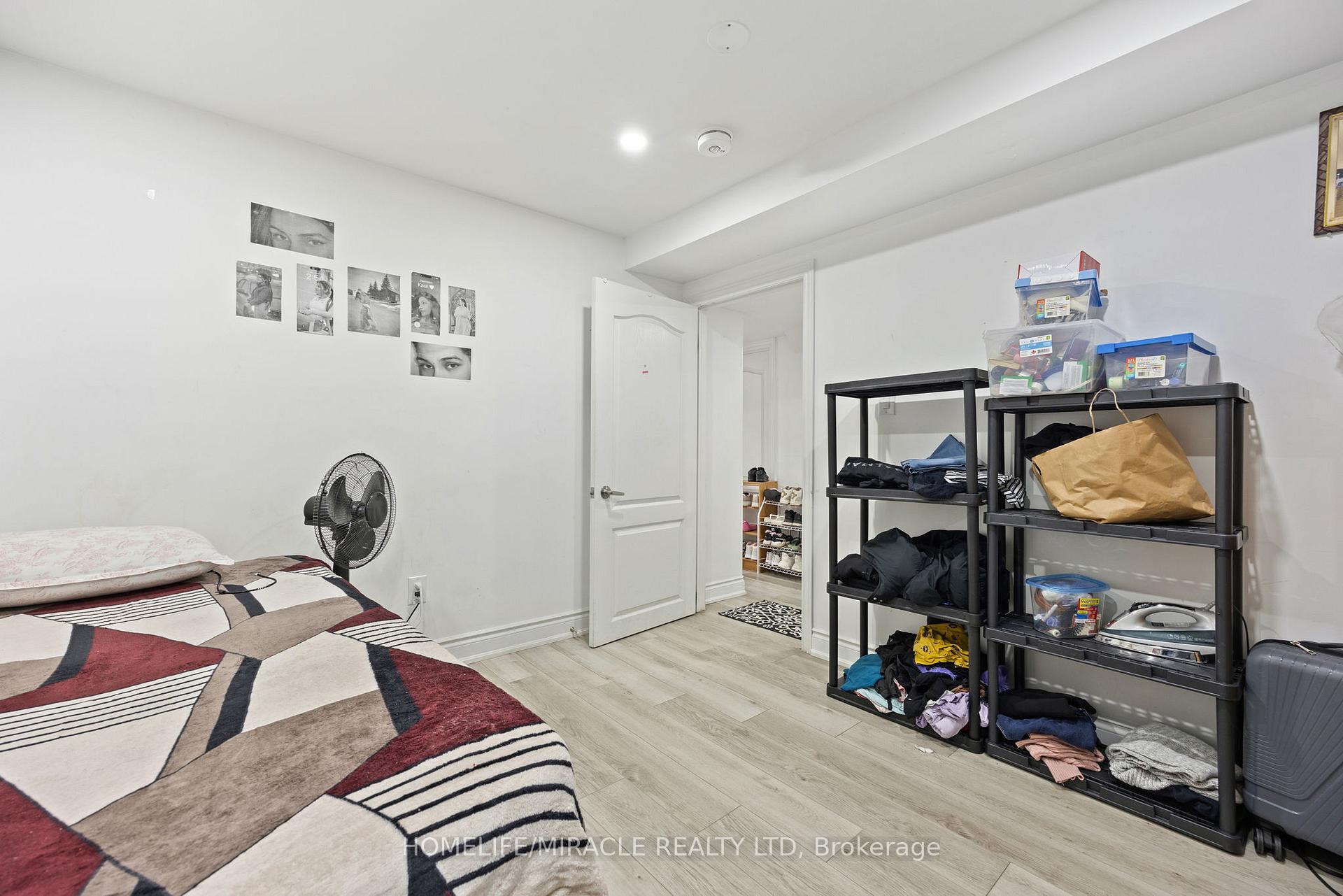 Photo 33 of 18 Amazon Court, Brampton, Sandringham-Wellington — HOMEH