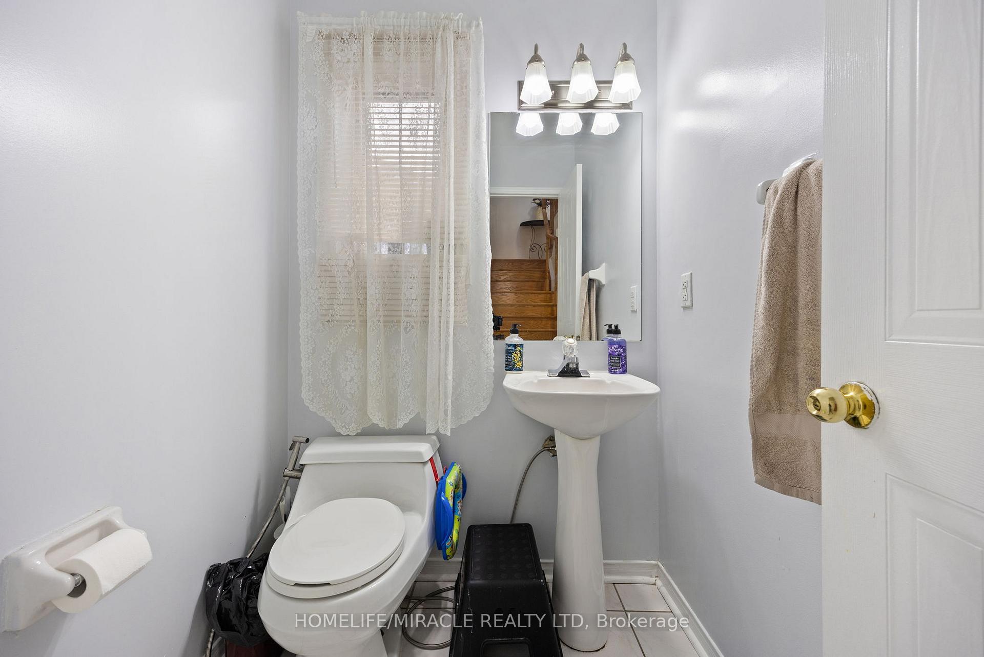 Photo 34 of 18 Amazon Court, Brampton, Sandringham-Wellington — HOMEH