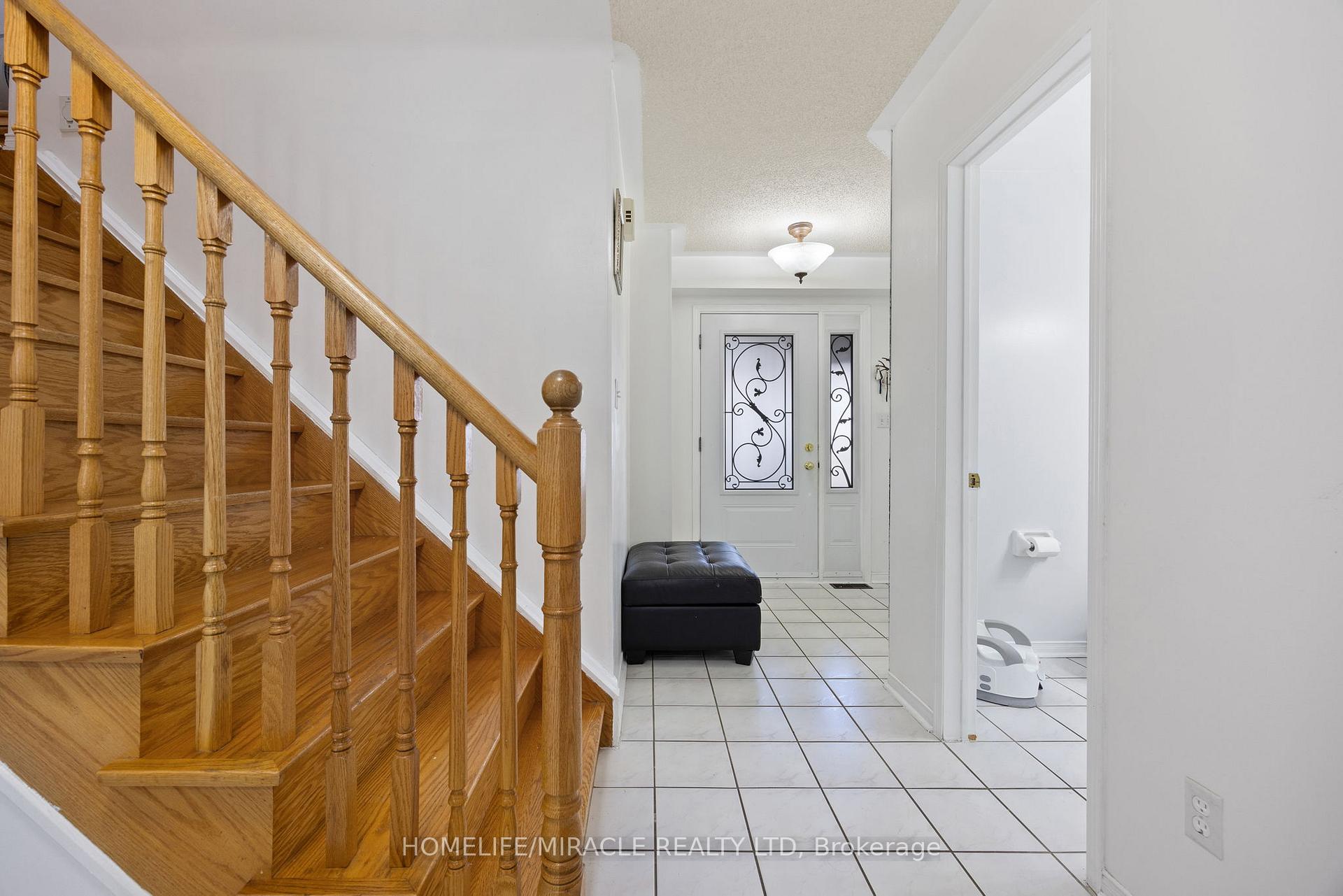 Photo 35 of 18 Amazon Court, Brampton, Sandringham-Wellington — HOMEH