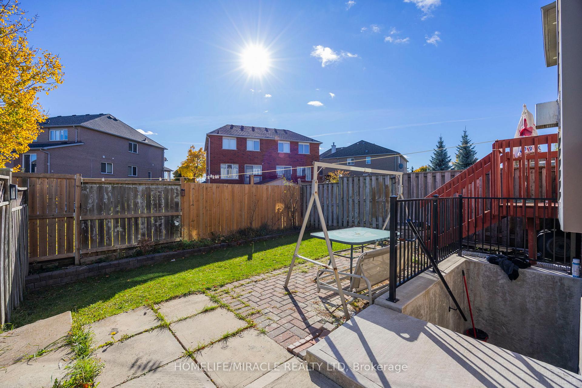 Photo 38 of 18 Amazon Court, Brampton, Sandringham-Wellington — HOMEH