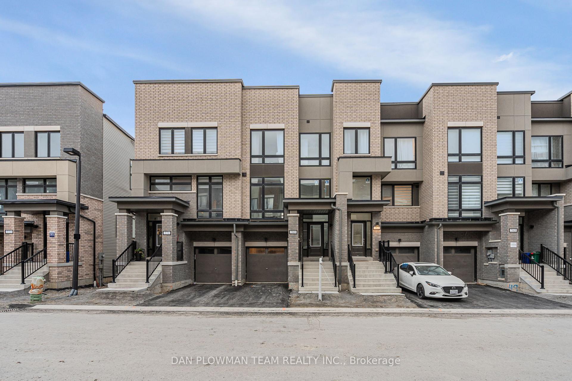 Photo 7 of 769 Heathrow Path, Oshawa, Samac — HOMEH