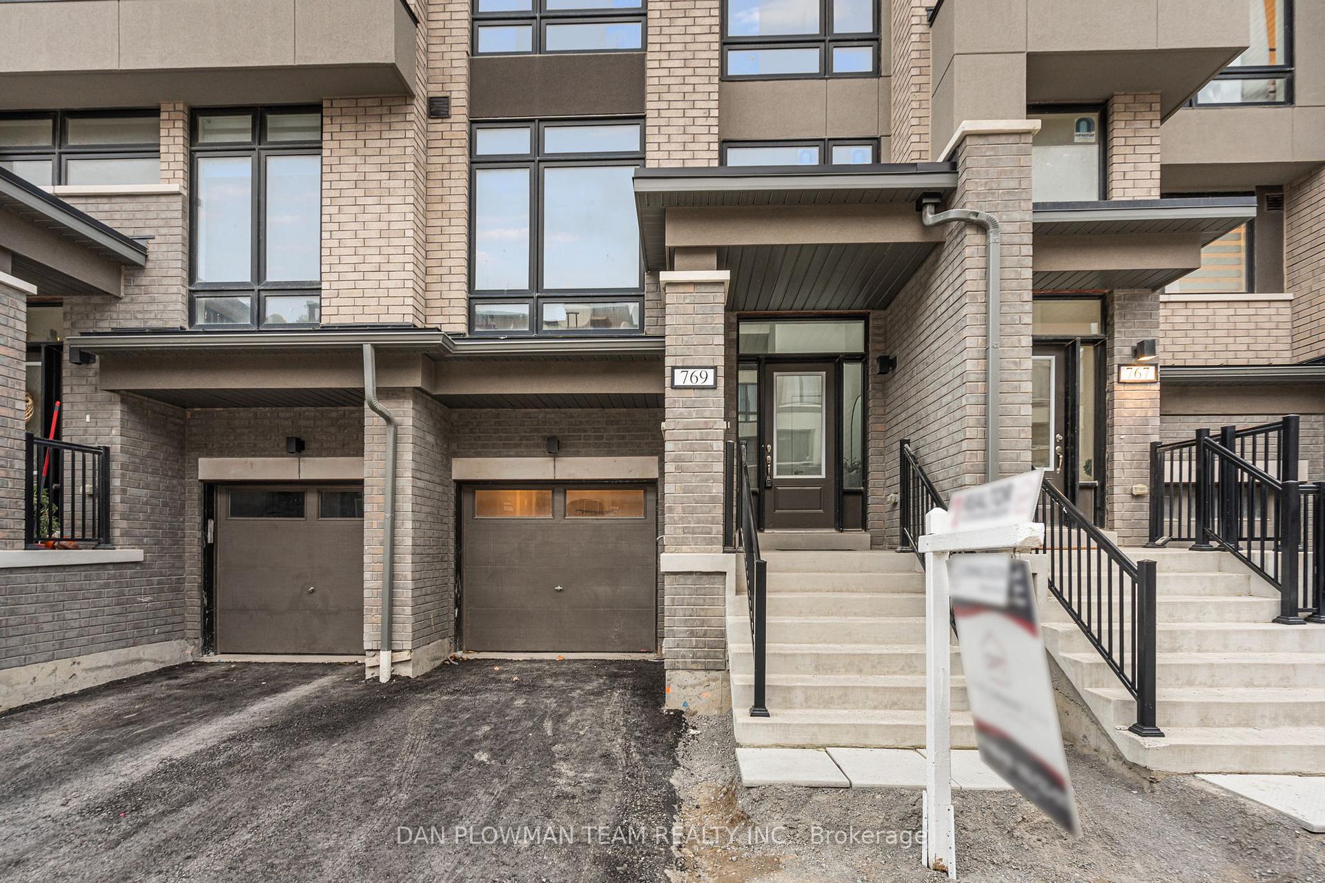 Photo 13 of 769 Heathrow Path, Oshawa, Samac — HOMEH