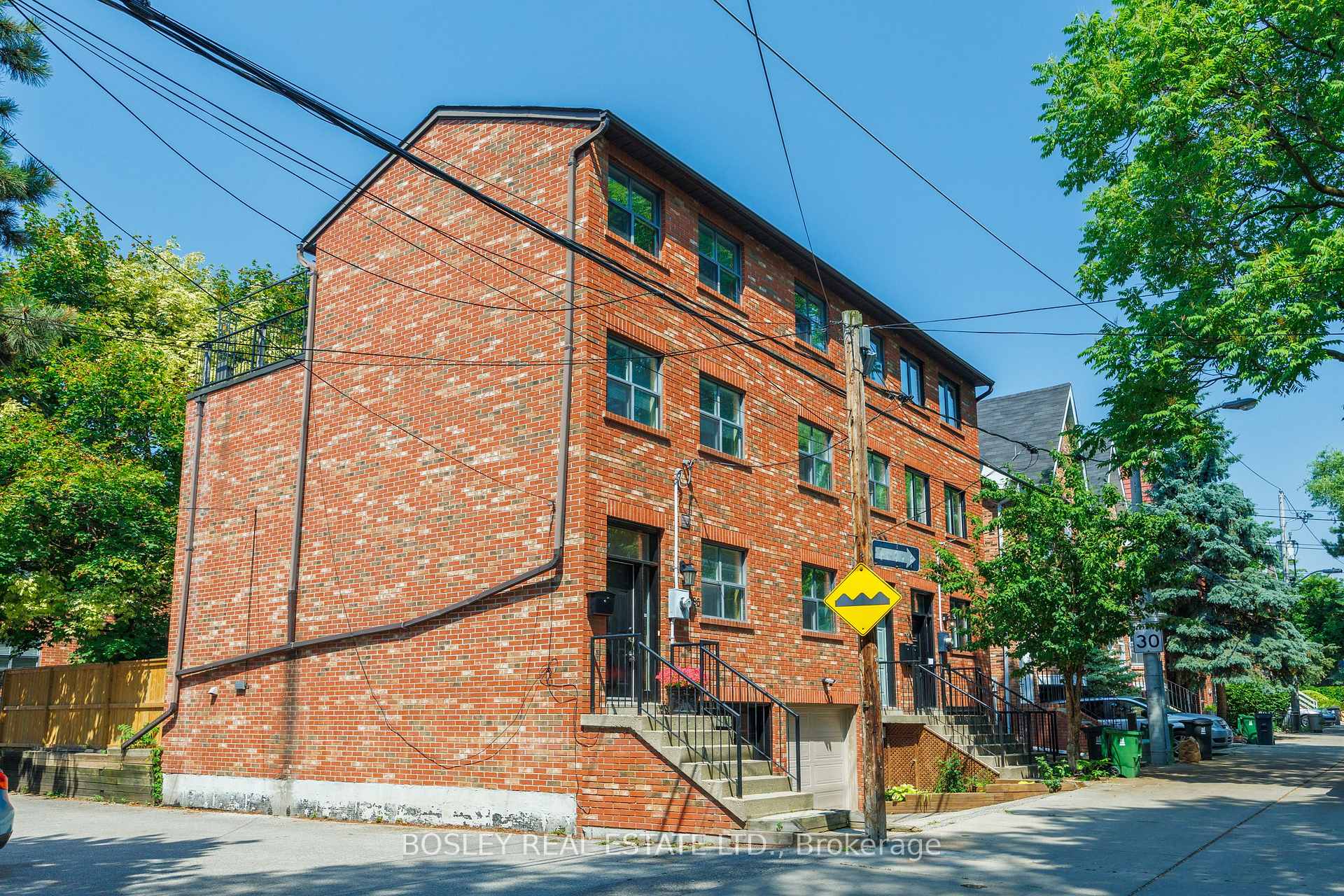 Photo 1 of 186 Milan Street, Toronto, Moss Park — HOMEH