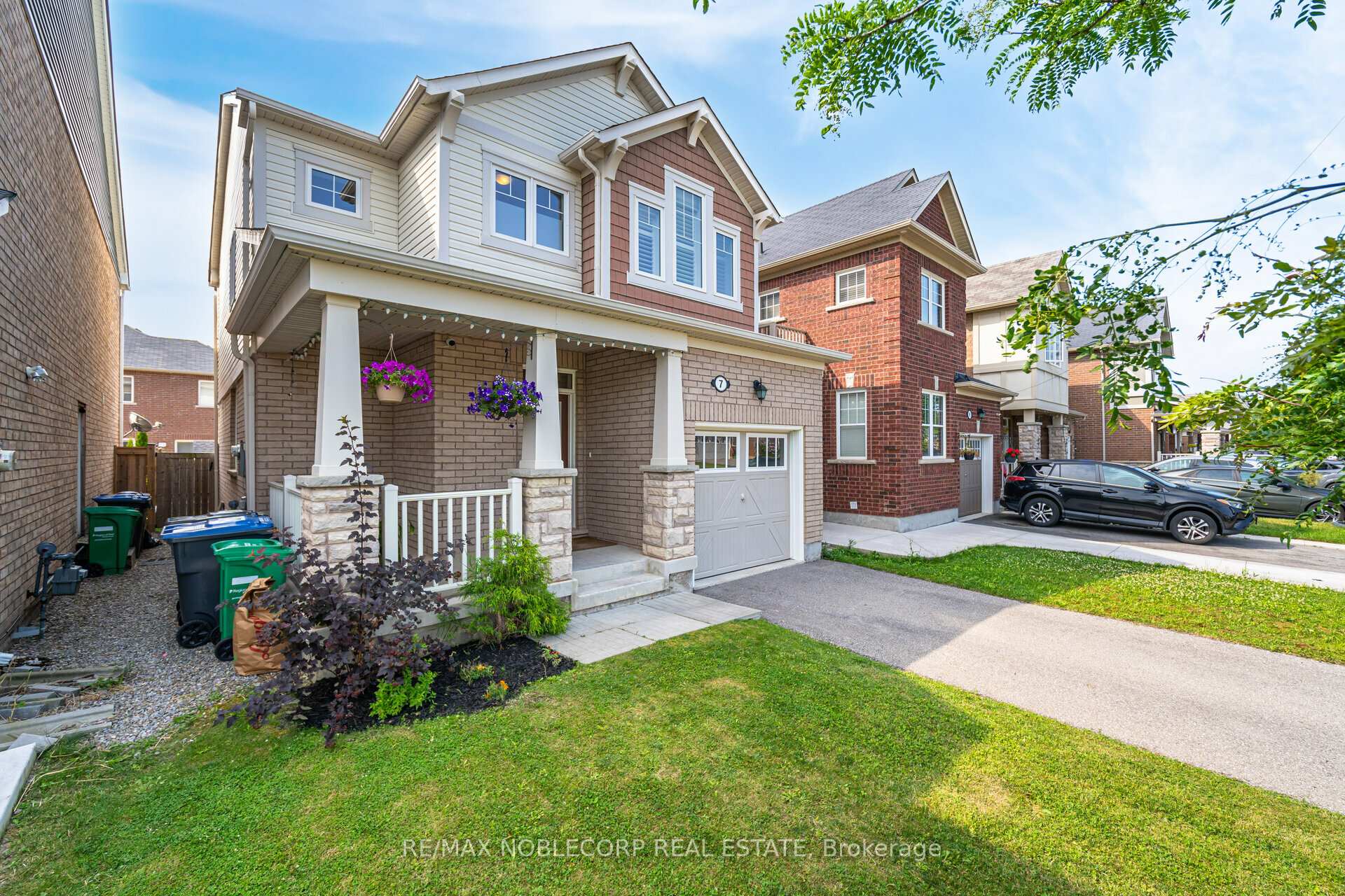 Photo 11 of 7 Giltspur Road, Brampton, Northwest Brampton — HOMEH