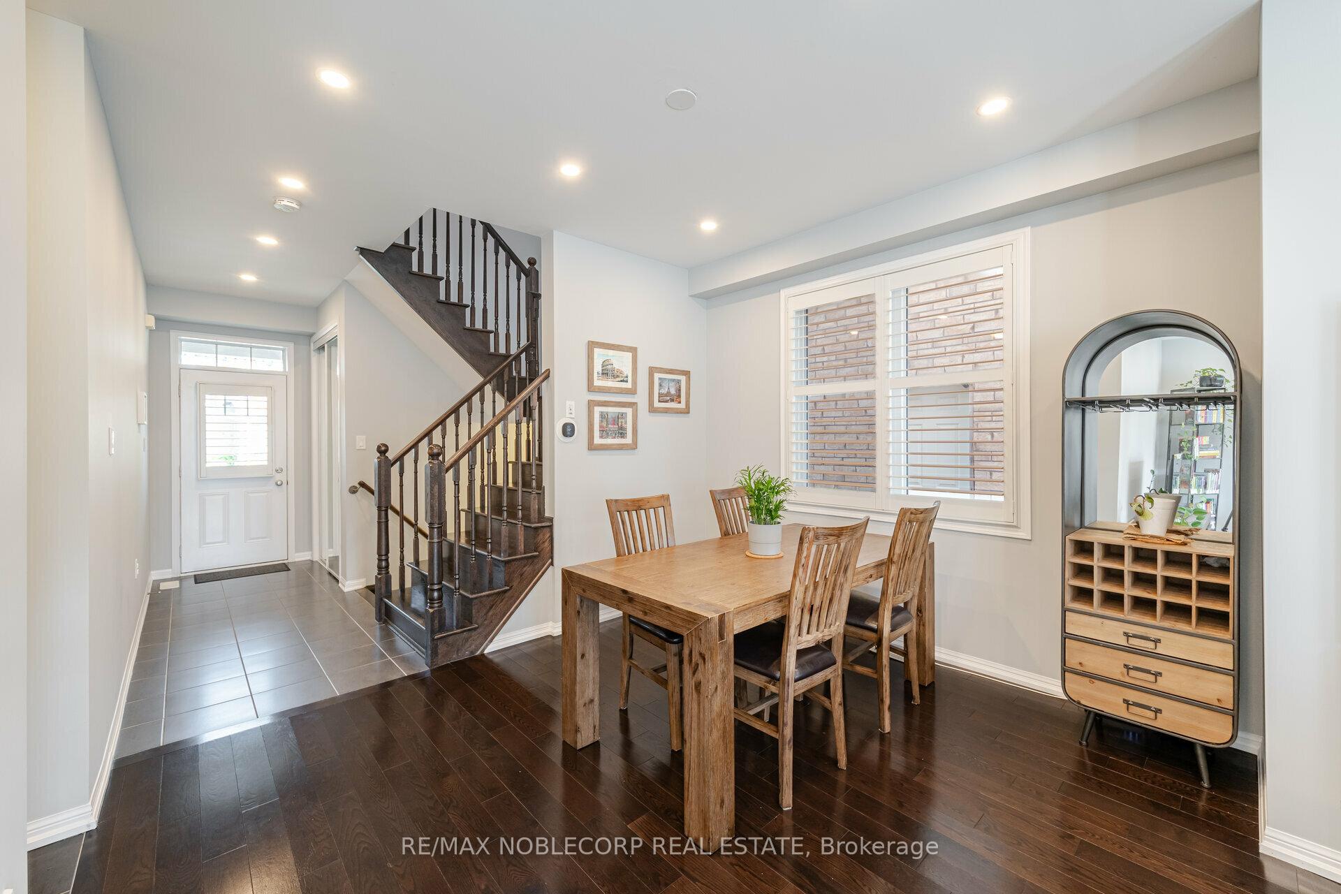Photo 4 of 7 Giltspur Road, Brampton, Northwest Brampton — HOMEH