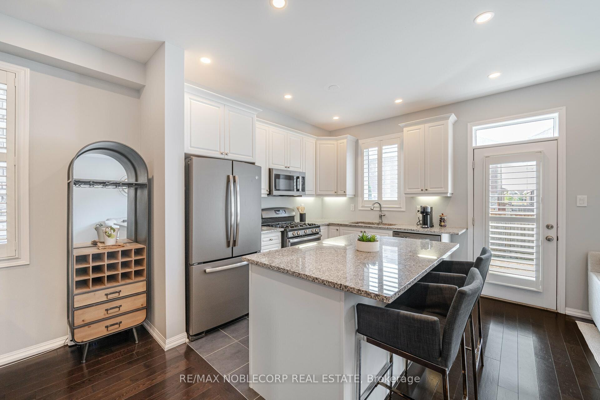 Photo 12 of 7 Giltspur Road, Brampton, Northwest Brampton — HOMEH