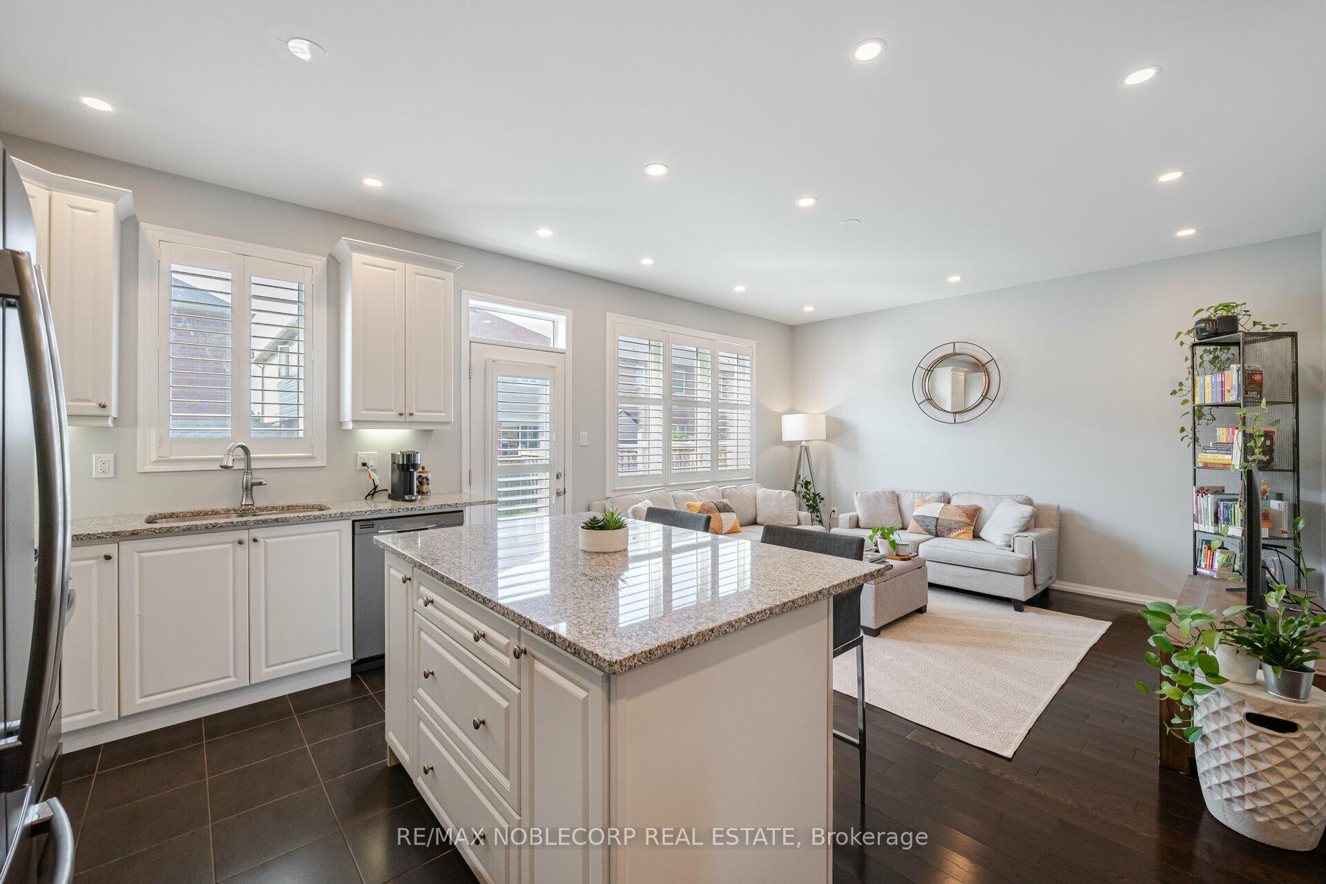 Photo 10 of 7 Giltspur Road, Brampton, Northwest Brampton — HOMEH