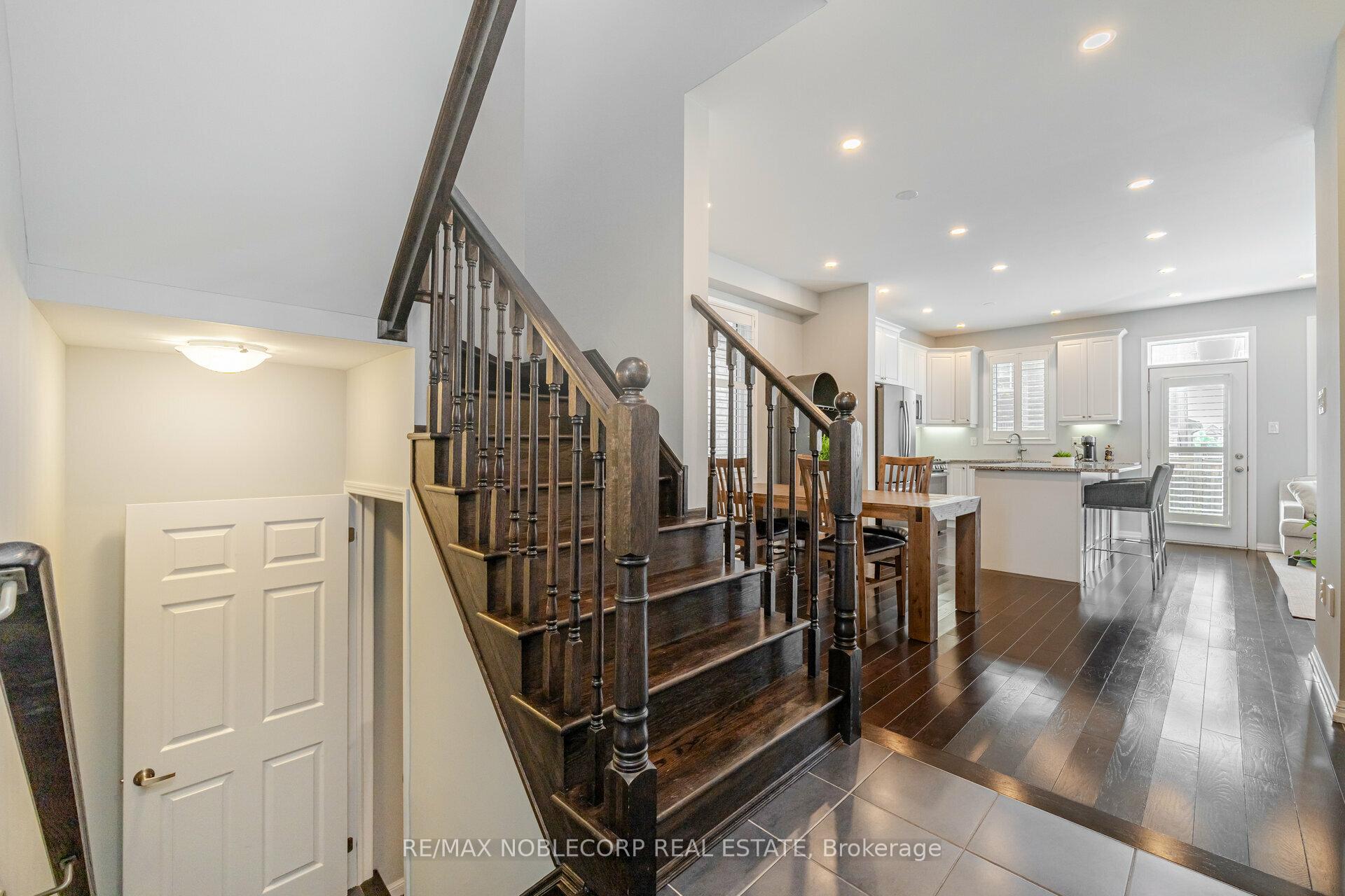 Photo 16 of 7 Giltspur Road, Brampton, Northwest Brampton — HOMEH
