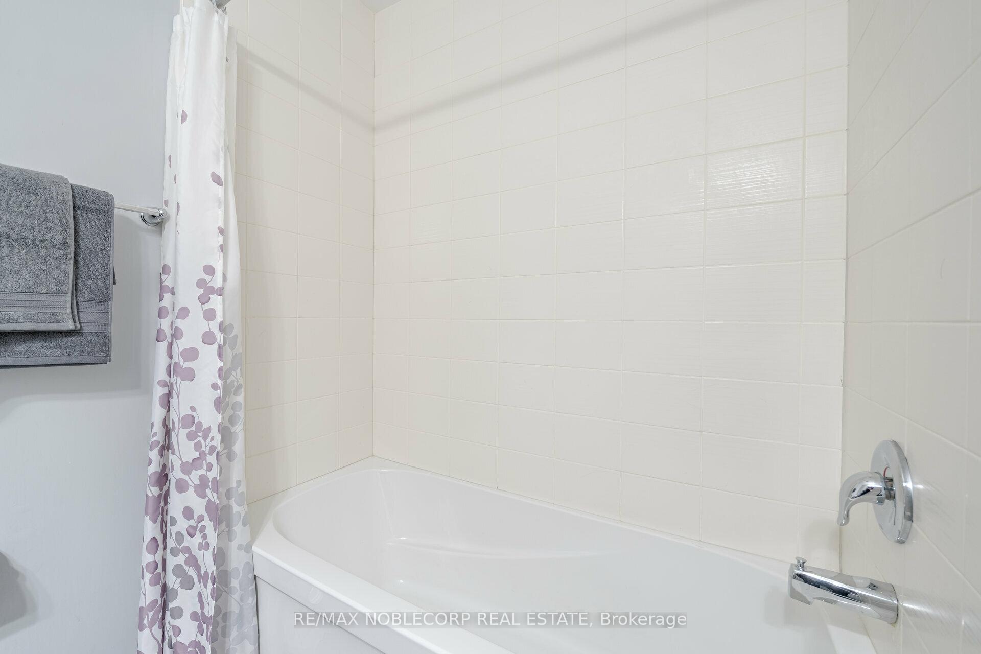 Photo 26 of 7 Giltspur Road, Brampton, Northwest Brampton — HOMEH