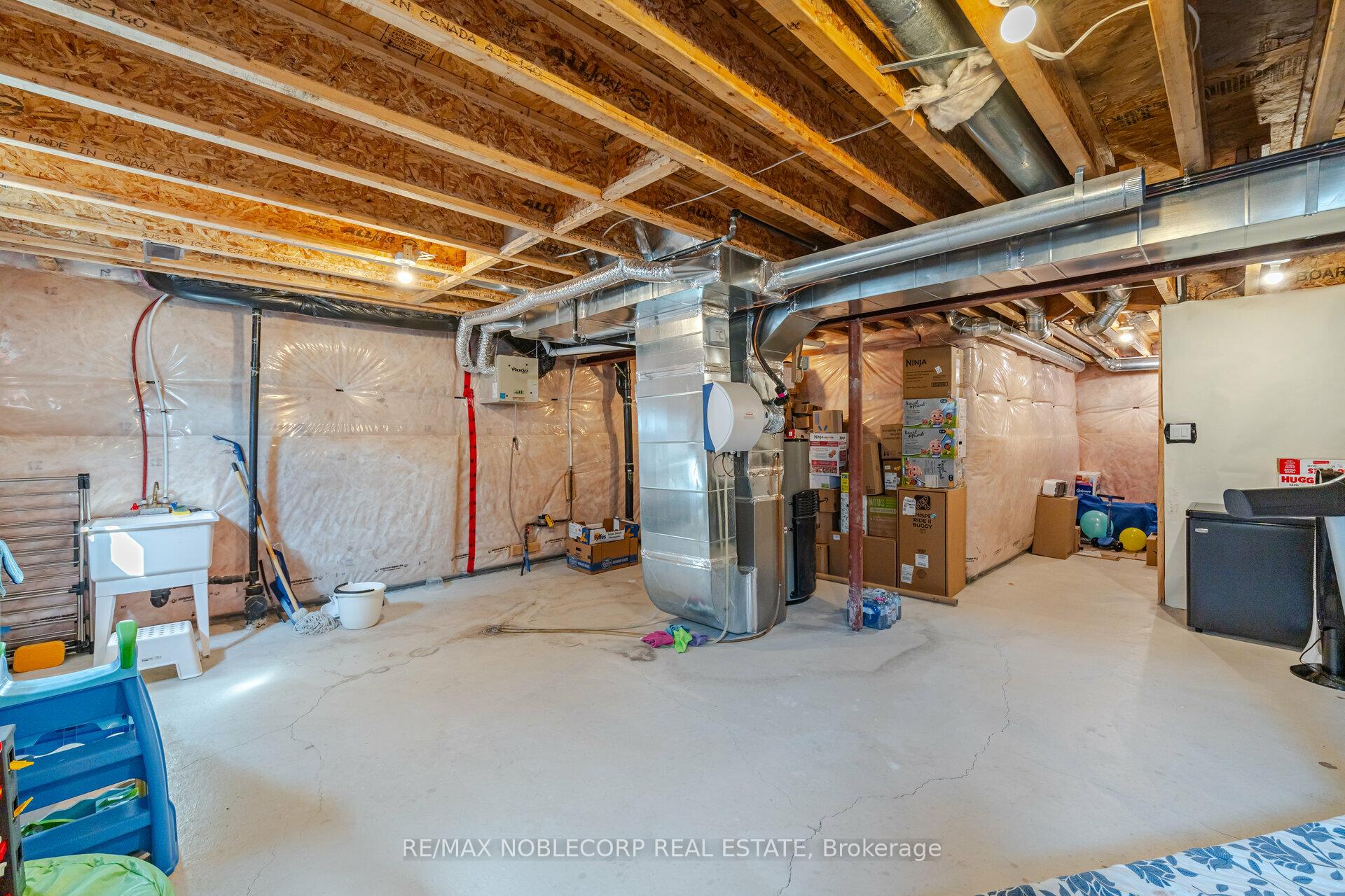 Photo 35 of 7 Giltspur Road, Brampton, Northwest Brampton — HOMEH