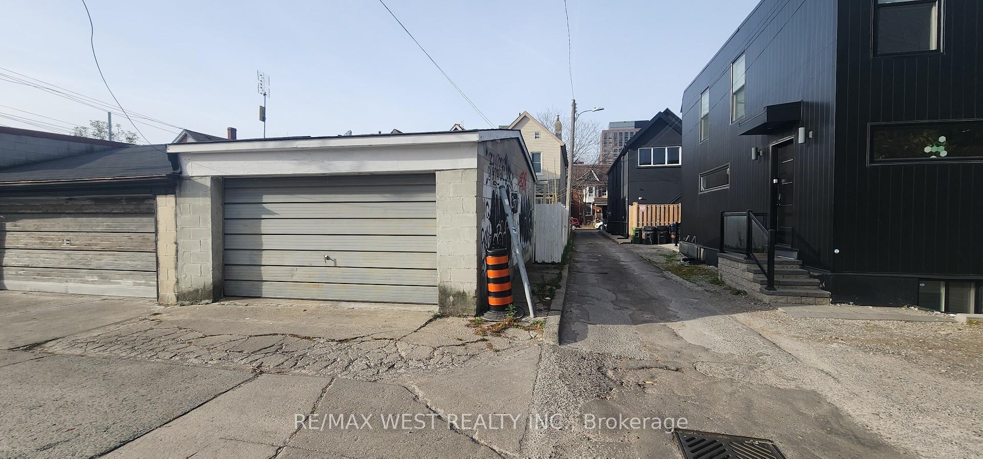Photo 9 of 521 Lansdowne Avenue, Toronto, Dufferin Grove — HOMEH
