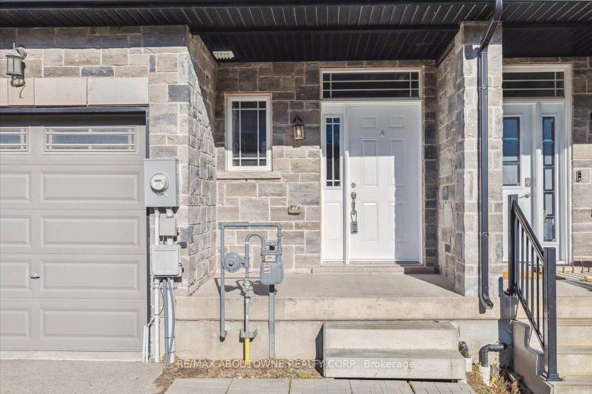 Photo 4 of 7 Callon Drive, Hamilton, Ancaster — HOMEH