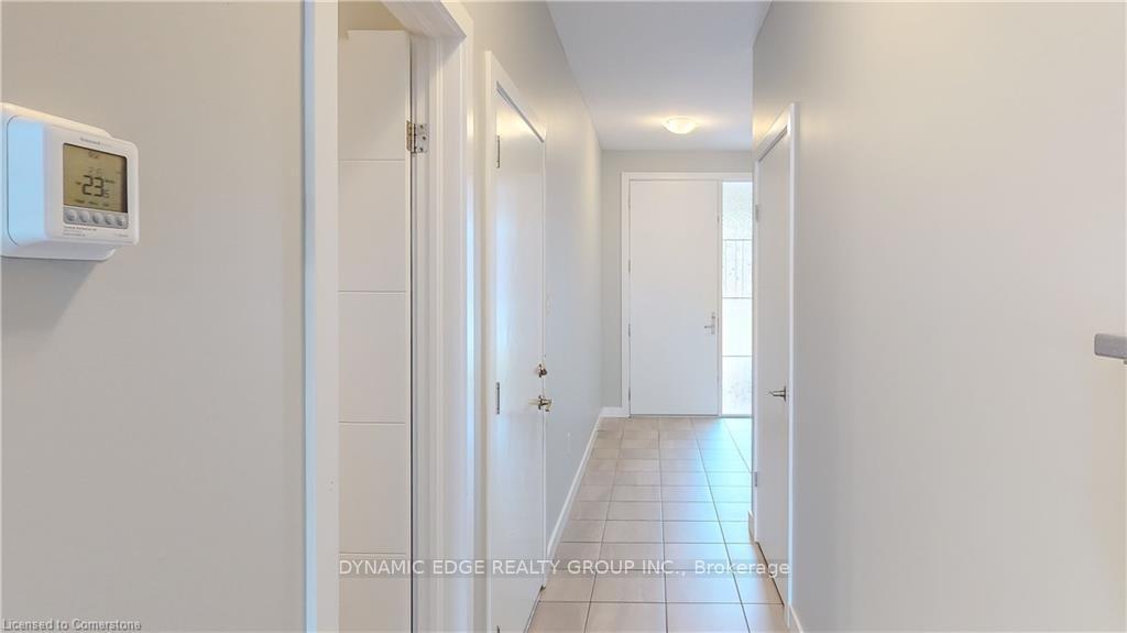 Photo 3 of 929 Robert Ferrie Drive, Kitchener — HOMEH