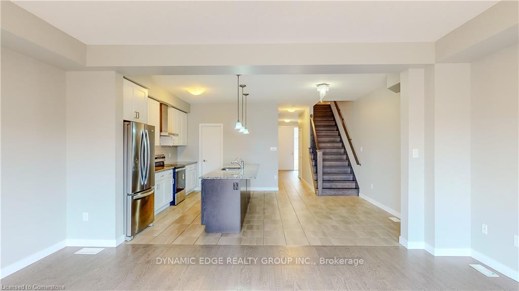 Photo 6 of 929 Robert Ferrie Drive, Kitchener — HOMEH