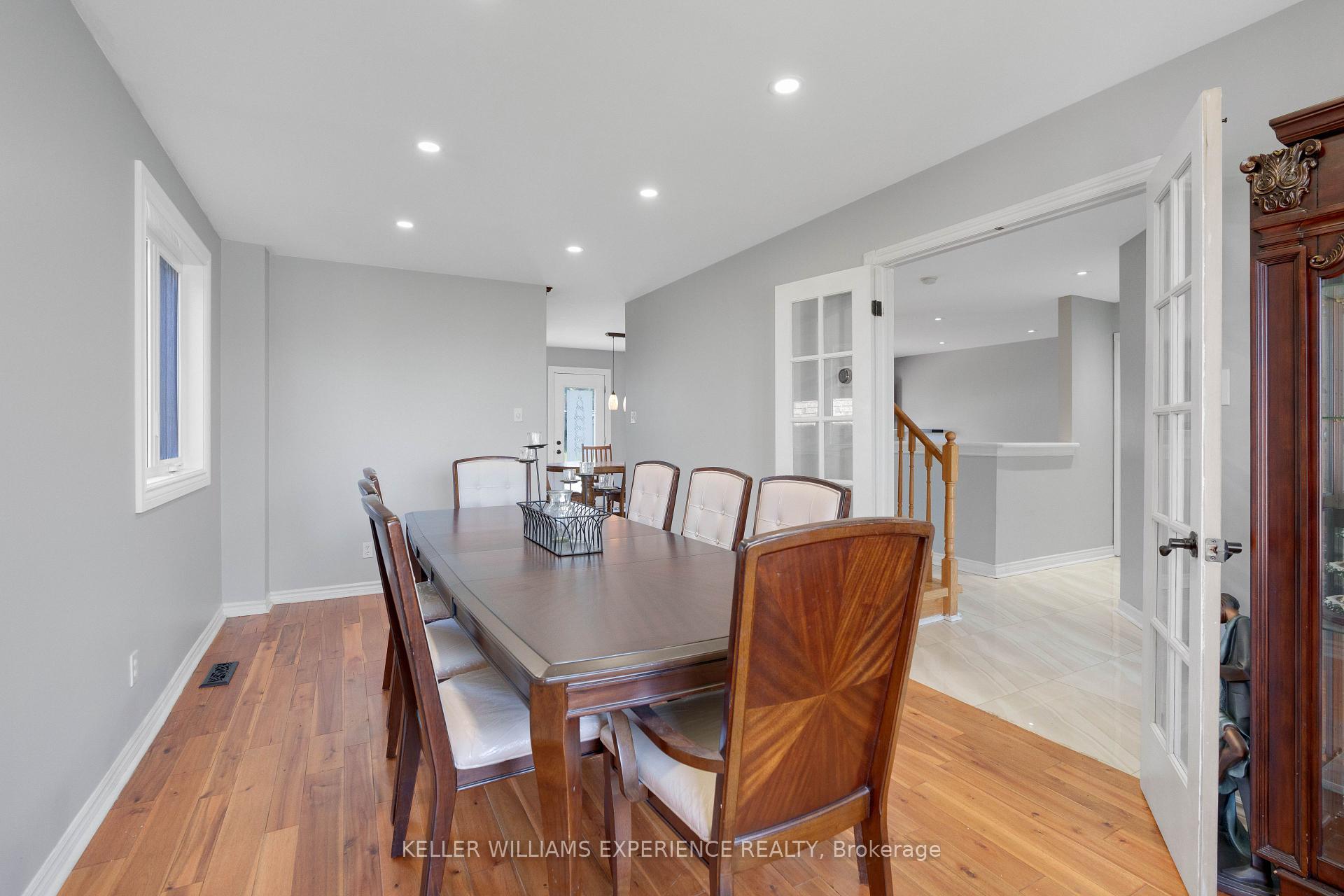Photo 21 of 3 Logan Court, Barrie, Holly — HOMEH