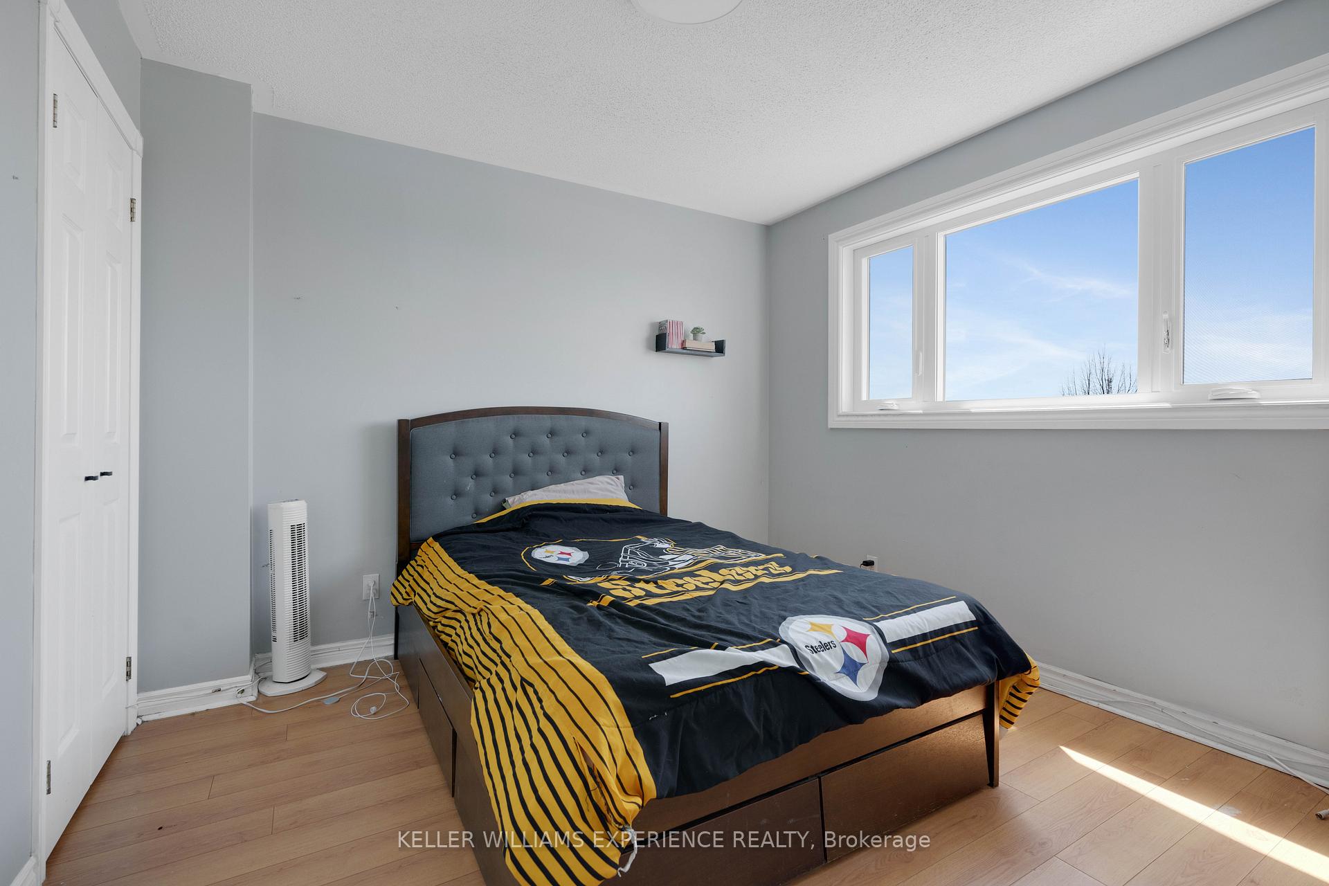 Photo 36 of 3 Logan Court, Barrie, Holly — HOMEH