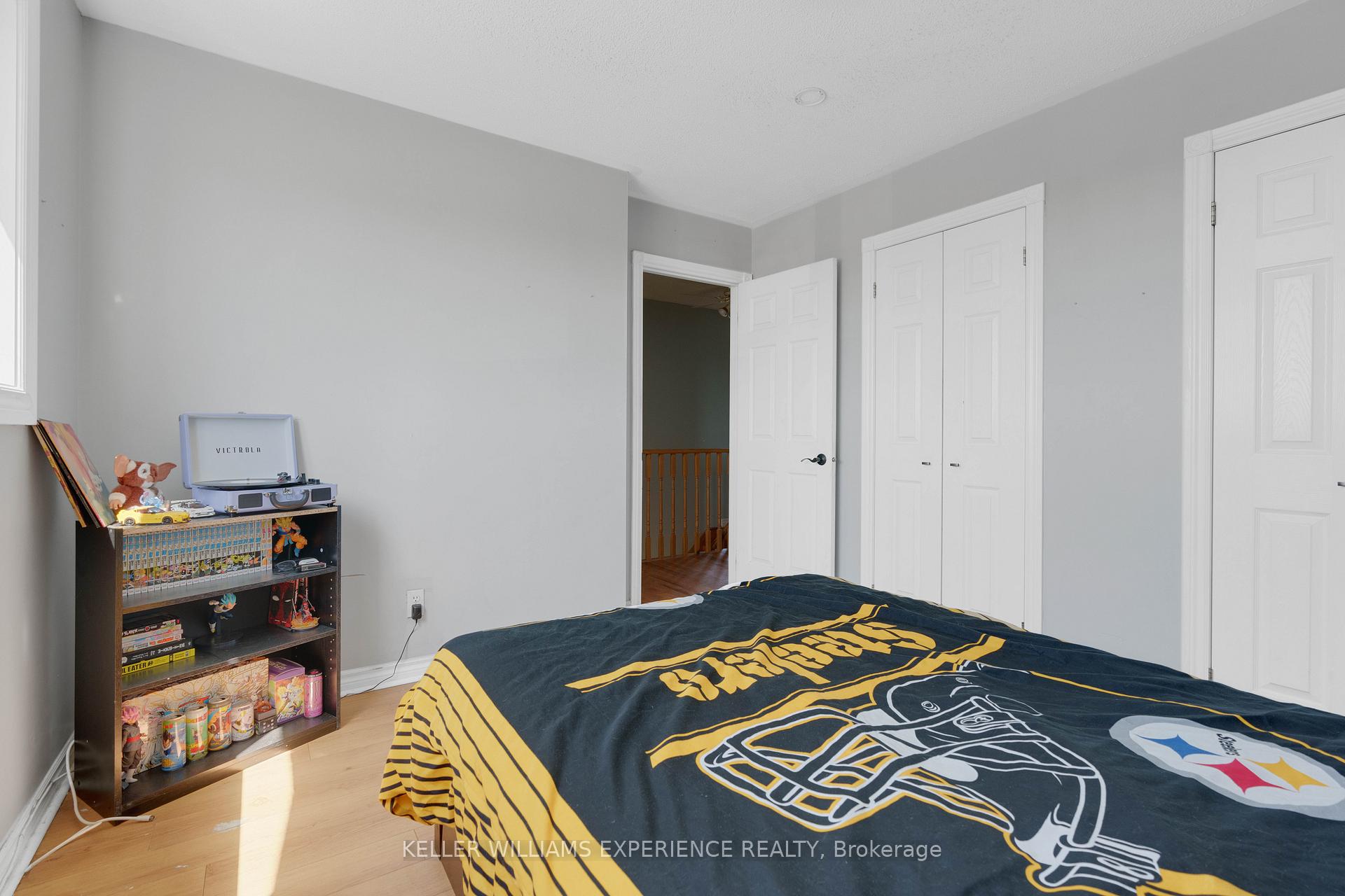 Photo 35 of 3 Logan Court, Barrie, Holly — HOMEH