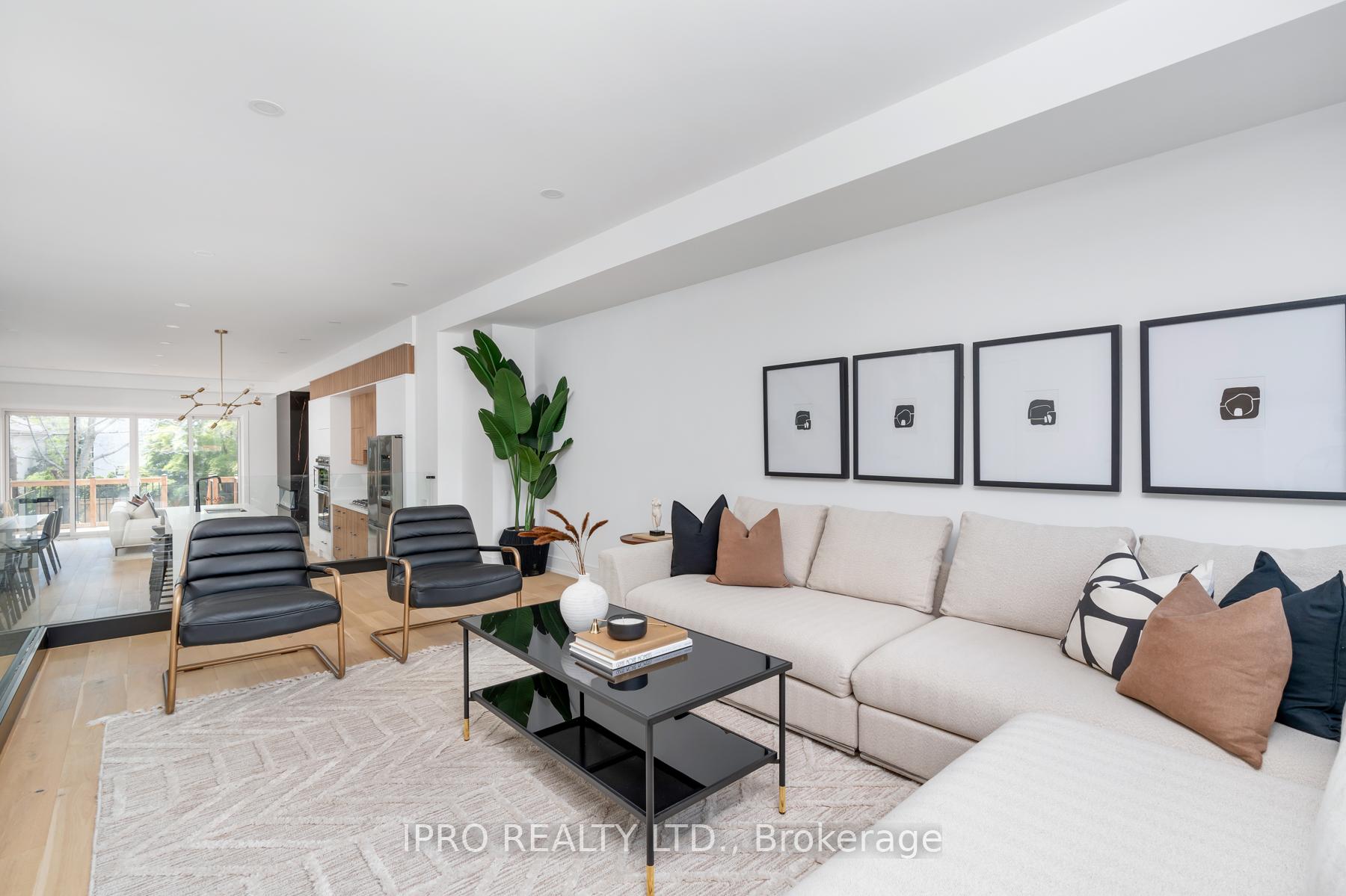 Photo 5 of 280 Westlake Avenue, Toronto, Woodbine-Lumsden — HOMEH