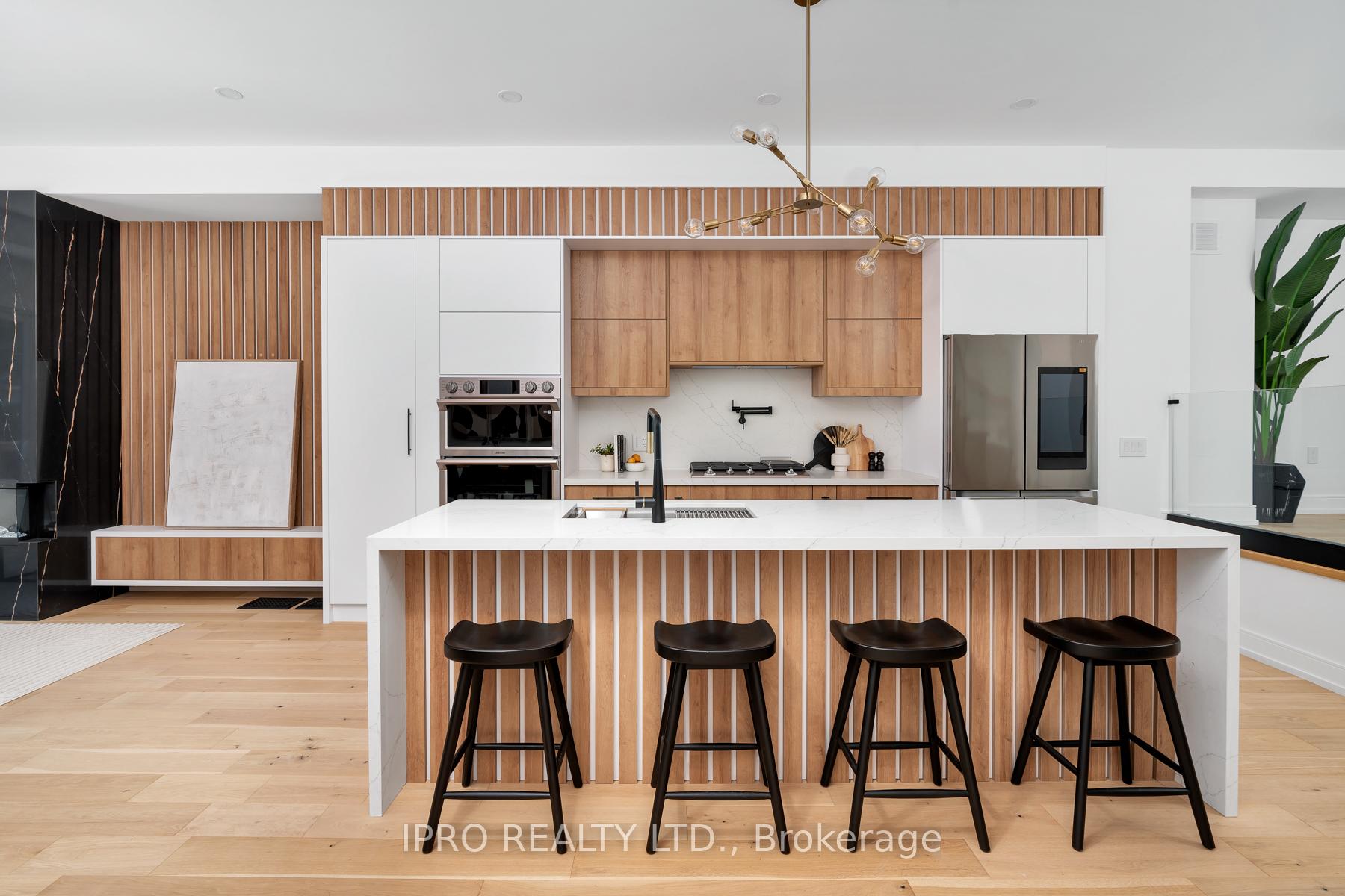 Photo 7 of 280 Westlake Avenue, Toronto, Woodbine-Lumsden — HOMEH