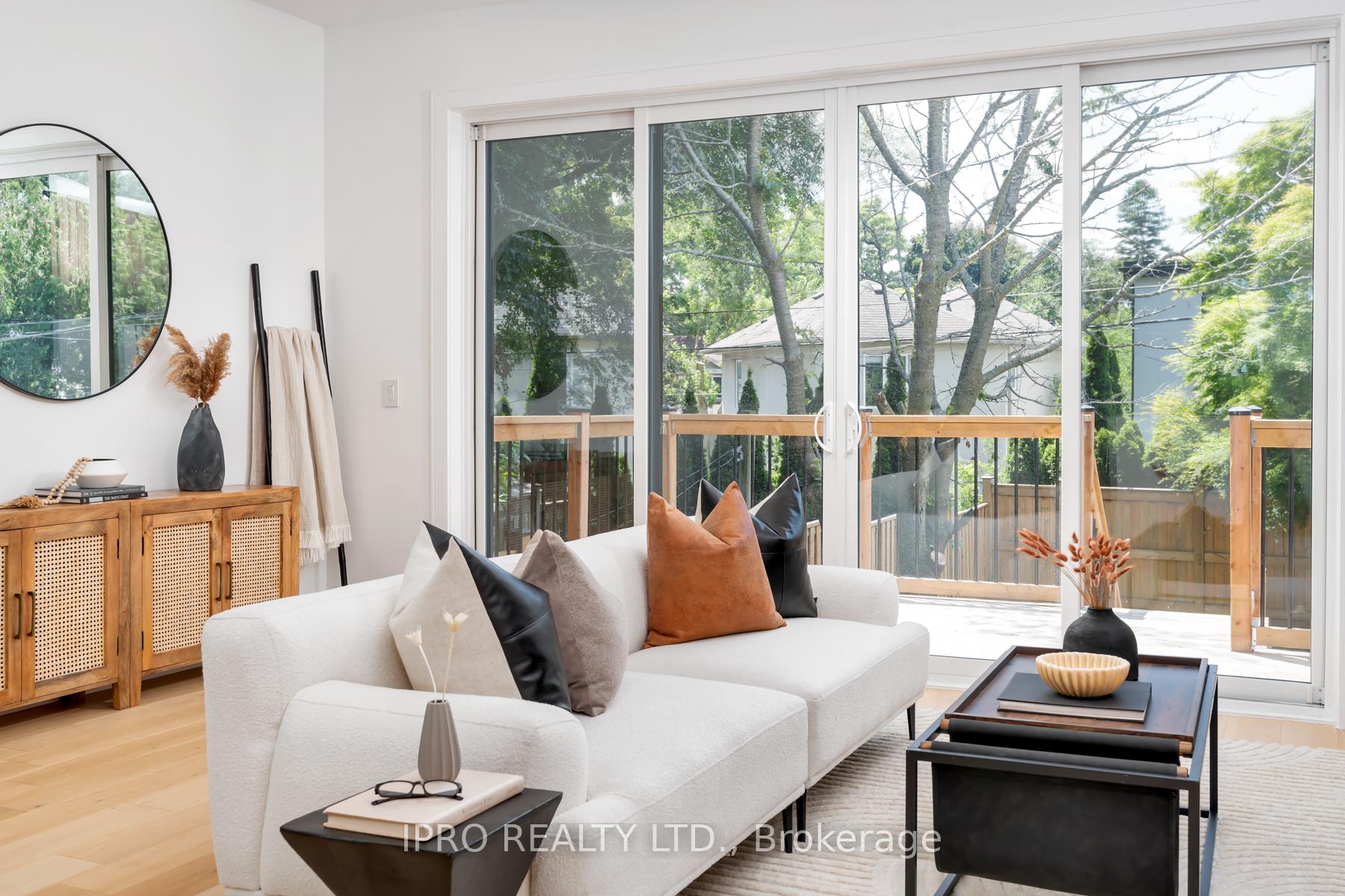 Photo 16 of 280 Westlake Avenue, Toronto, Woodbine-Lumsden — HOMEH