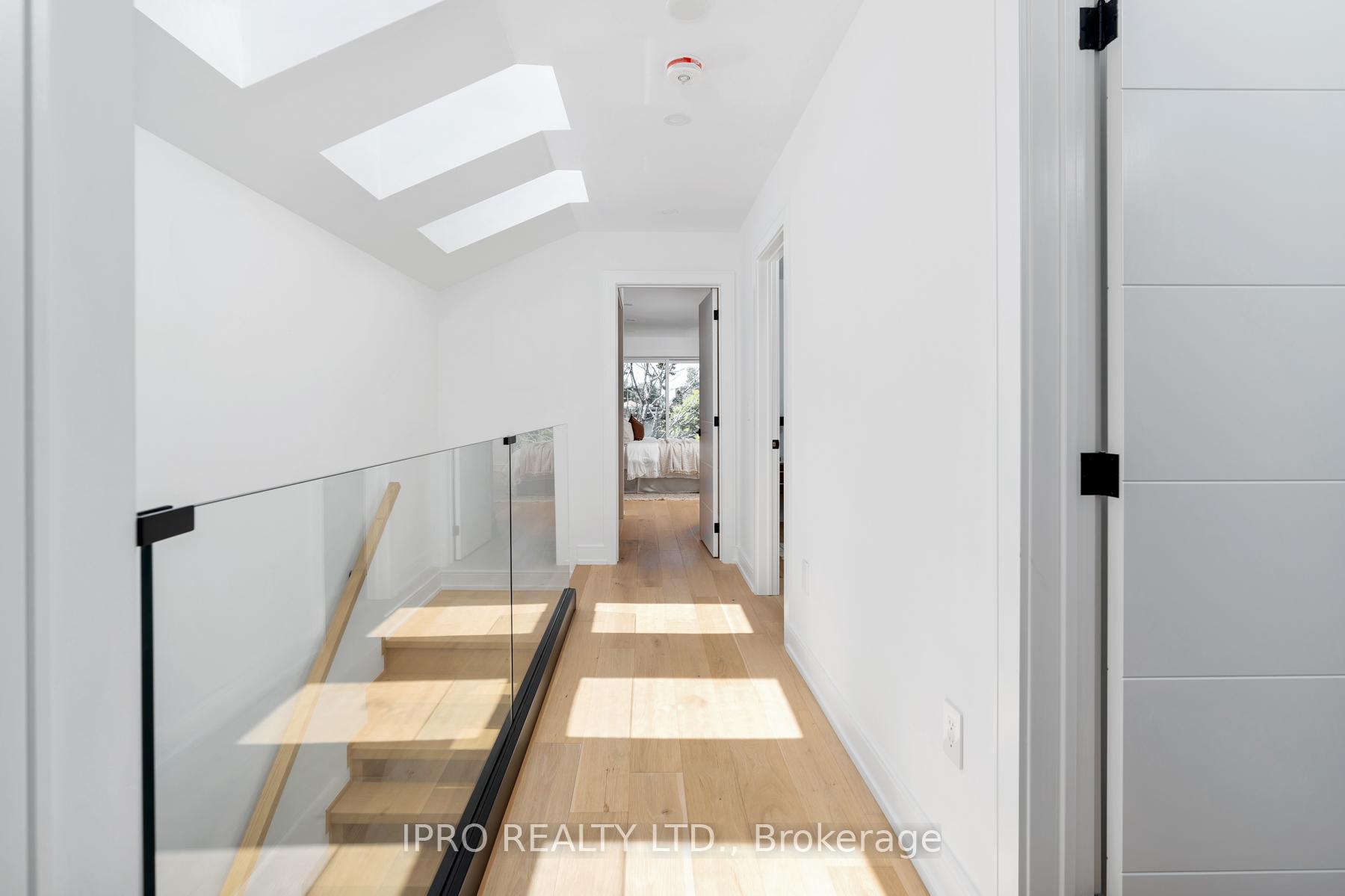 Photo 18 of 280 Westlake Avenue, Toronto, Woodbine-Lumsden — HOMEH