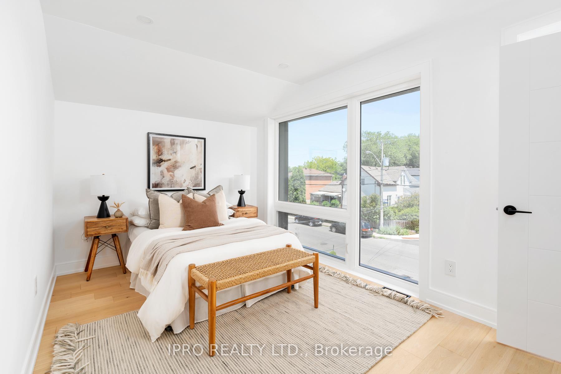 Photo 28 of 280 Westlake Avenue, Toronto, Woodbine-Lumsden — HOMEH