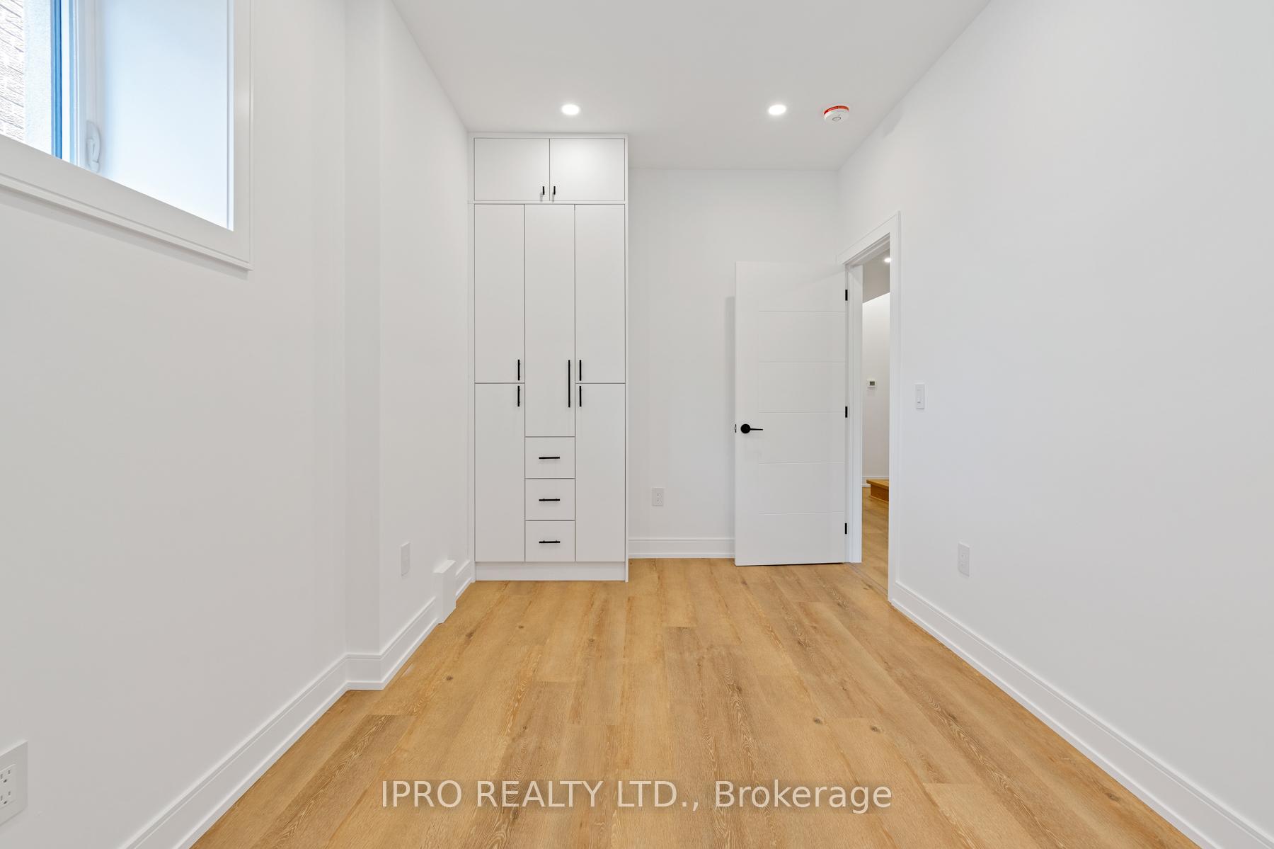 Photo 29 of 280 Westlake Avenue, Toronto, Woodbine-Lumsden — HOMEH