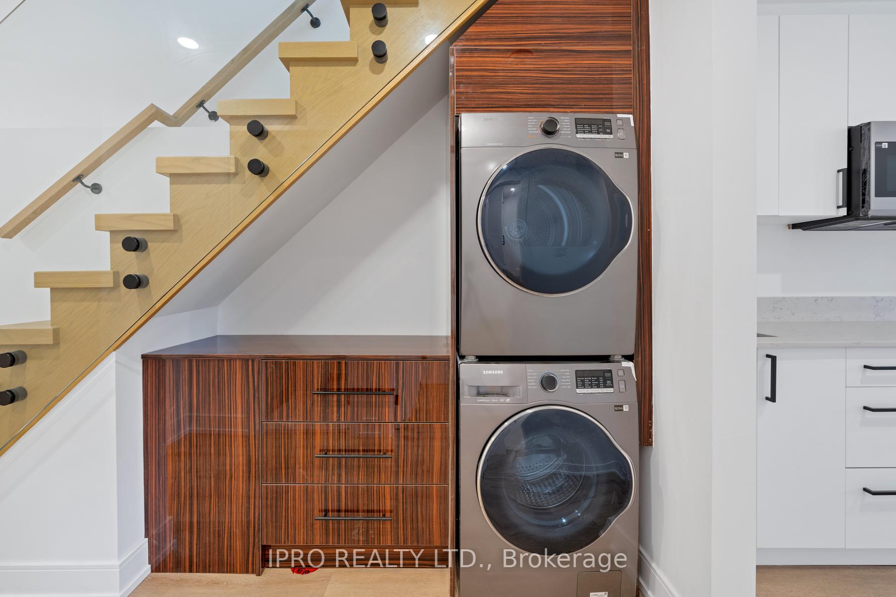 Photo 27 of 280 Westlake Avenue, Toronto, Woodbine-Lumsden — HOMEH