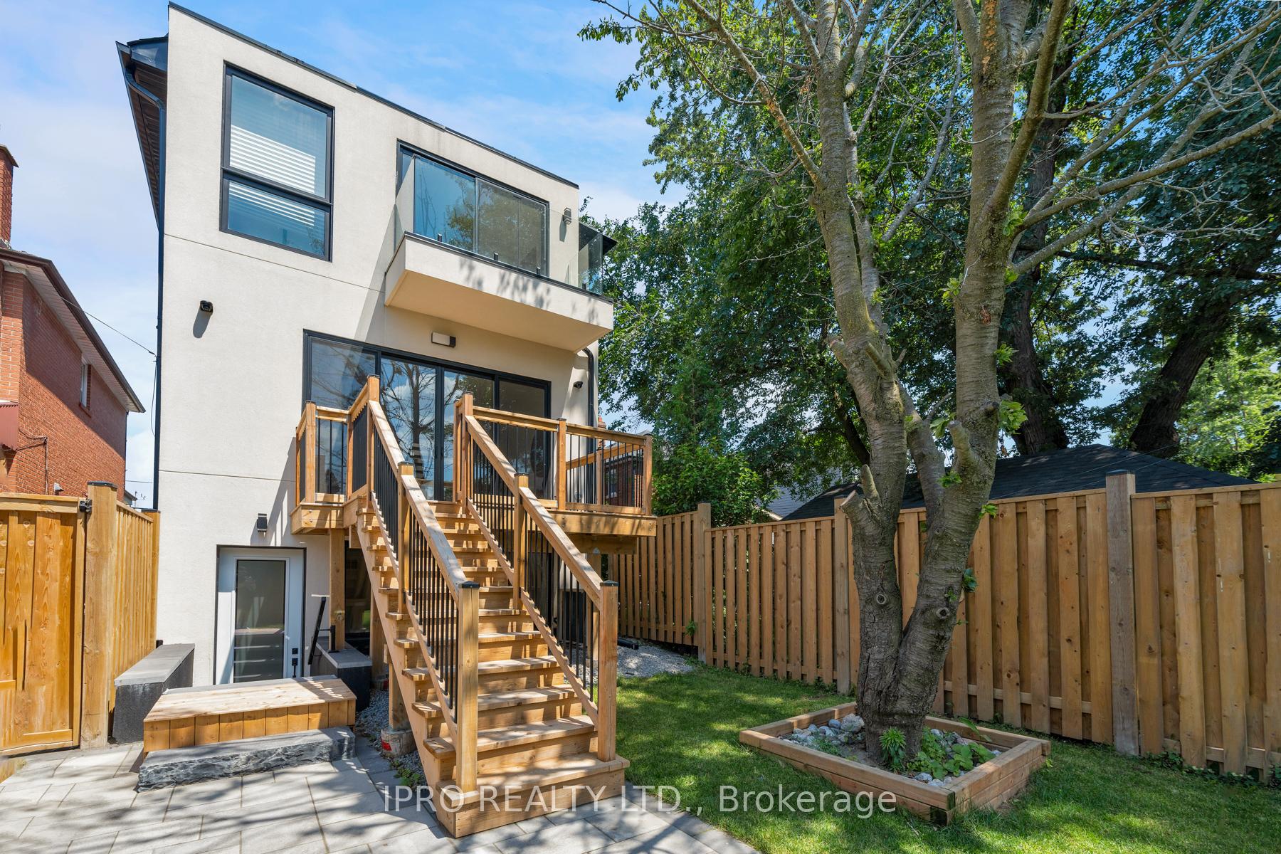 Photo 35 of 280 Westlake Avenue, Toronto, Woodbine-Lumsden — HOMEH