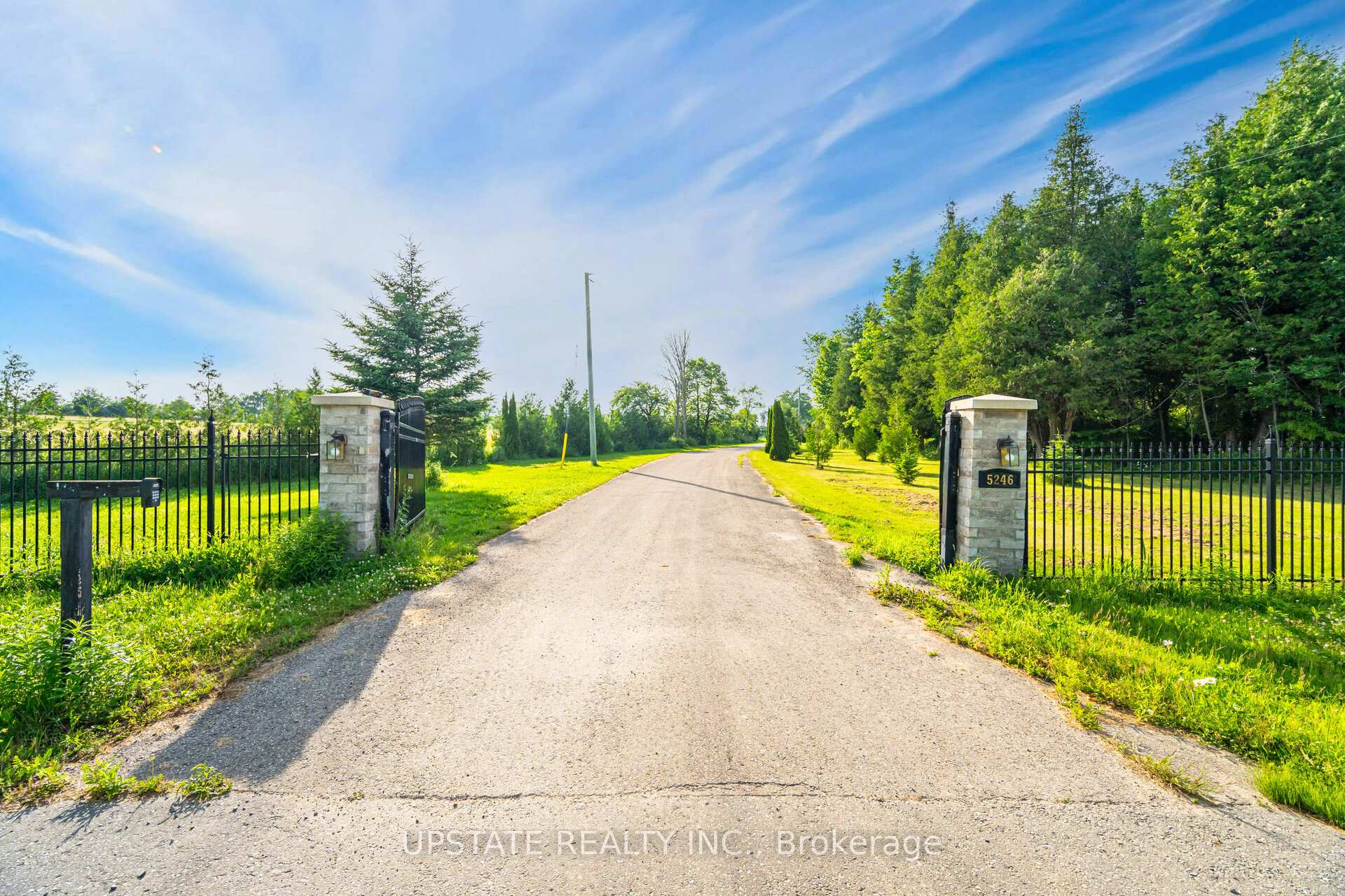 Photo 4 of 5246 Beech Grove Side Road, Caledon, Caledon East — HOMEH