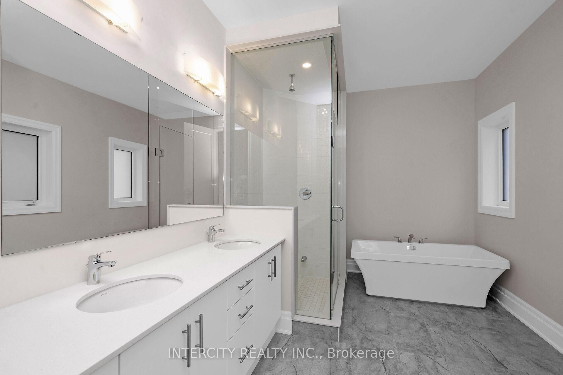 Photo 19 of 65 Claremont Drive, Brampton, Sandringham-Wellington North — HOMEH