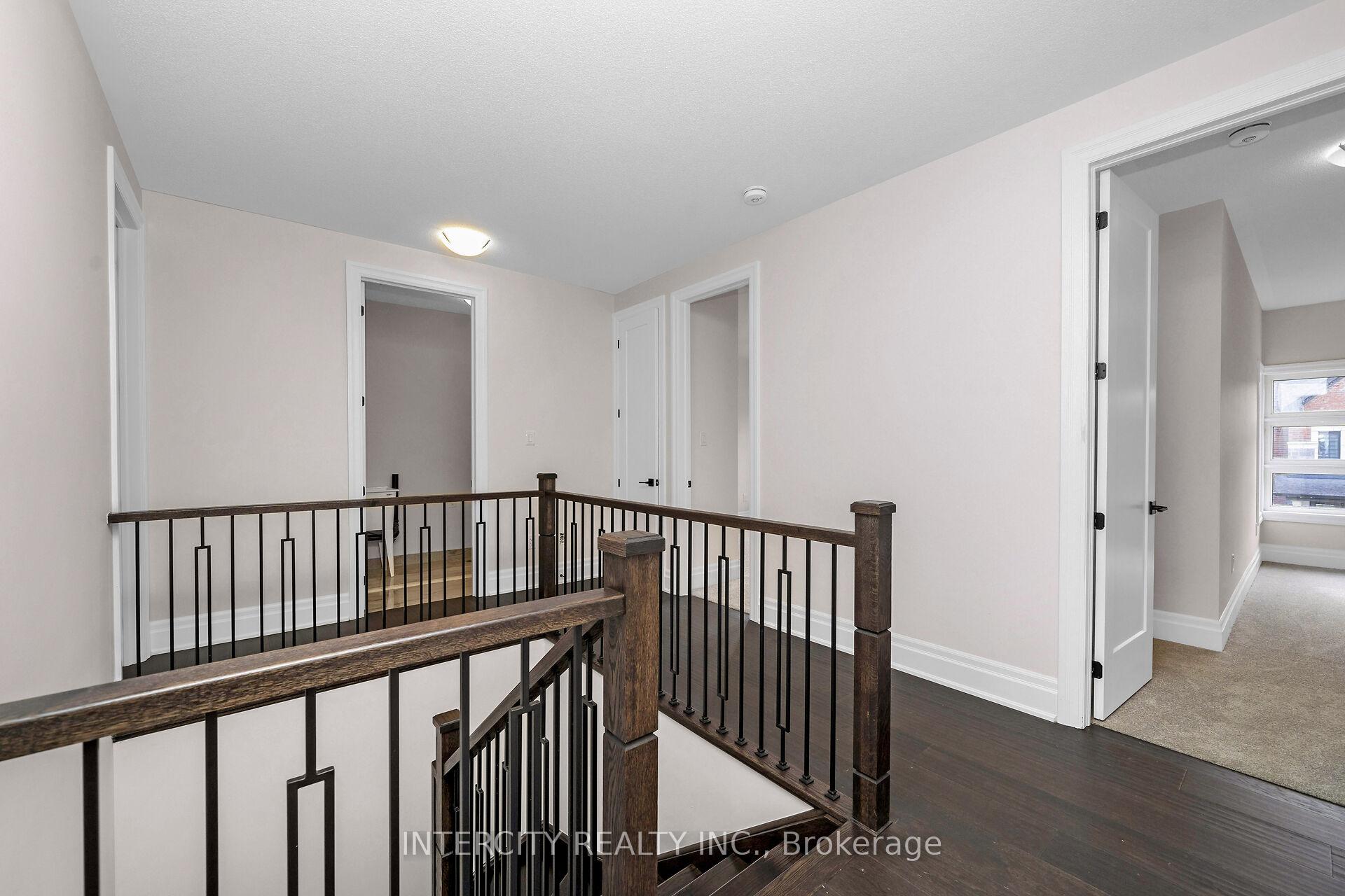Photo 21 of 65 Claremont Drive, Brampton, Sandringham-Wellington North — HOMEH