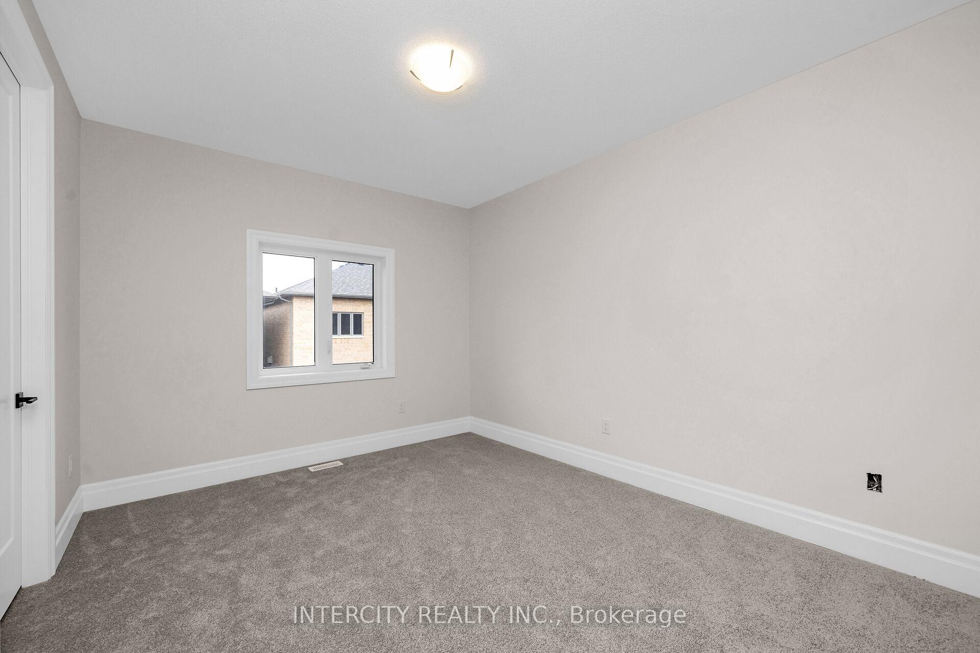 Photo 28 of 65 Claremont Drive, Brampton, Sandringham-Wellington North — HOMEH