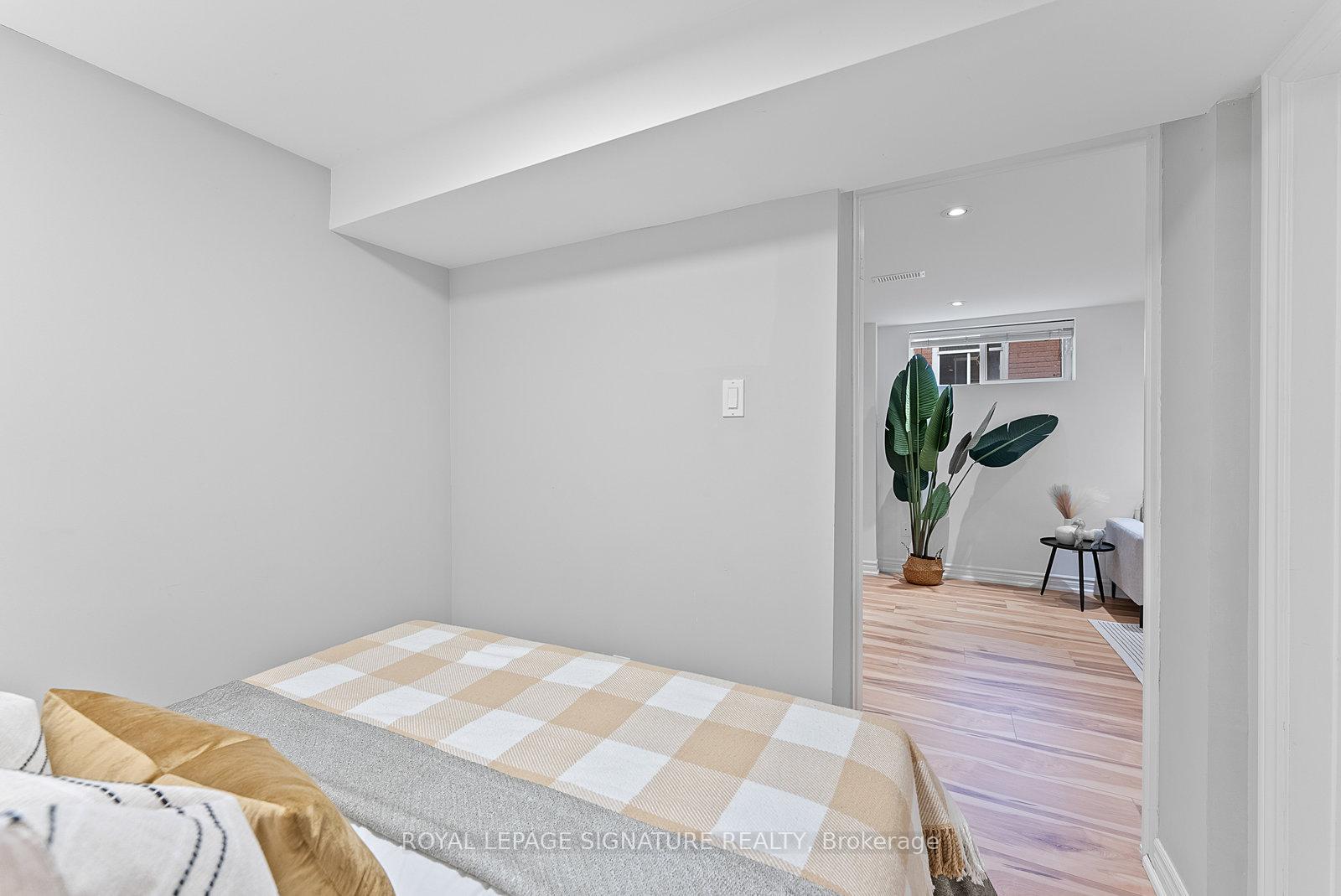Photo 18 of 228 Westview Boulevard, Toronto, O'Connor-Parkview — HOMEH