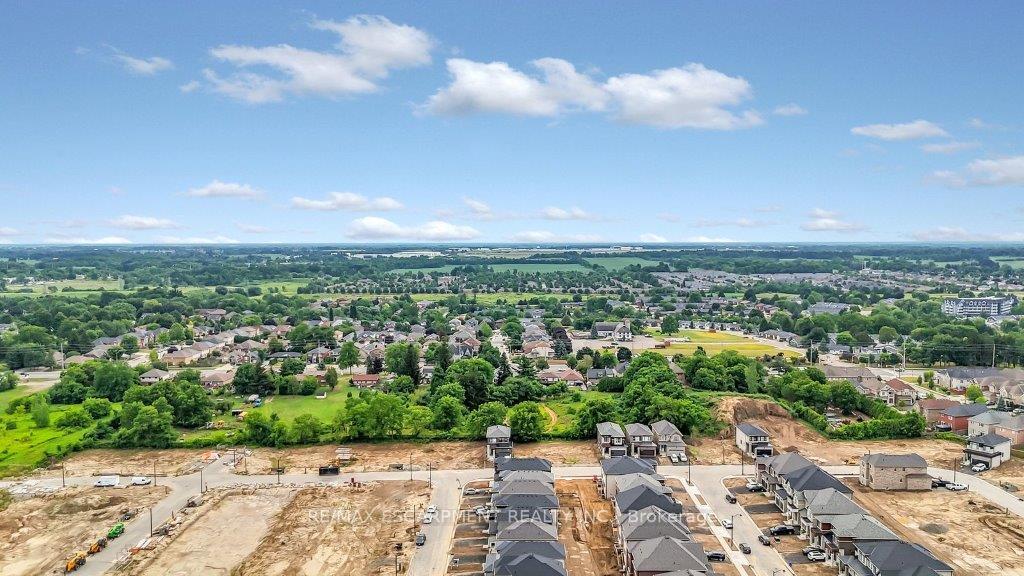 Photo 10 of 24 Sagewood Drive, Hamilton, Sheldon — HOMEH