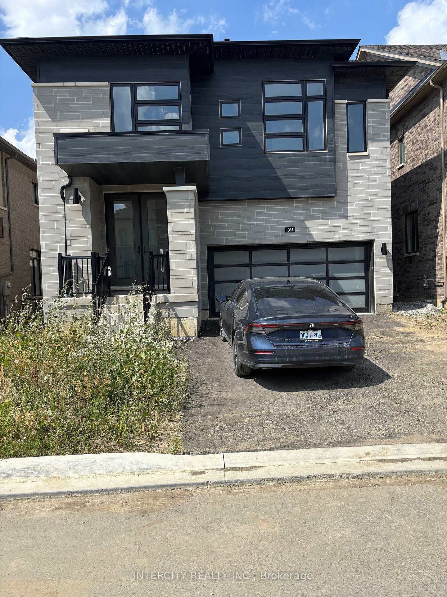 Photo 14 of 39 Keyworth Crescent, Brampton, Sandringham-Wellington North — HOMEH