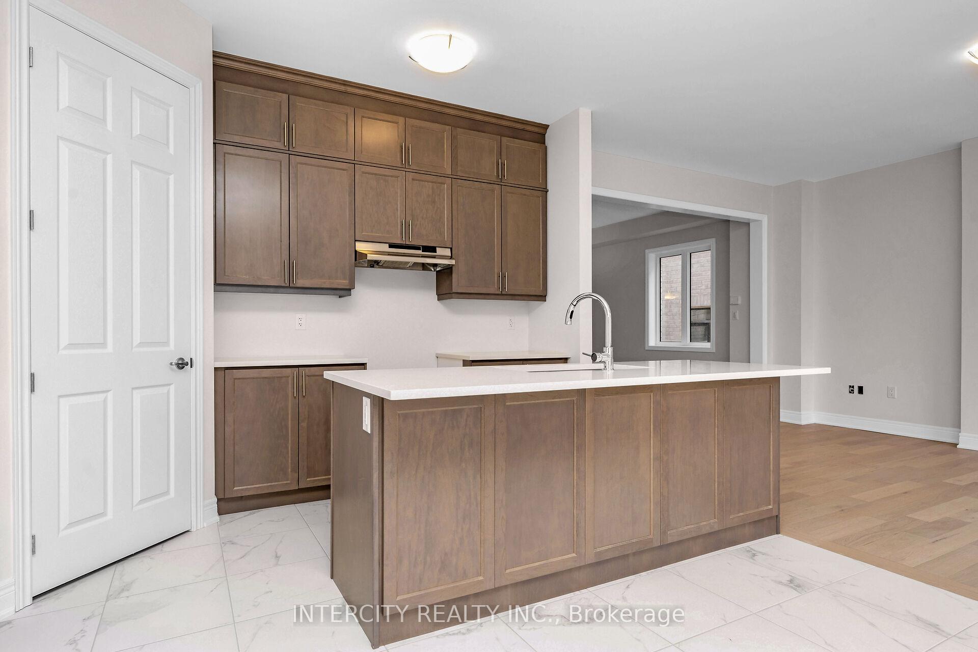 Photo 9 of 39 Keyworth Crescent, Brampton, Sandringham-Wellington North — HOMEH