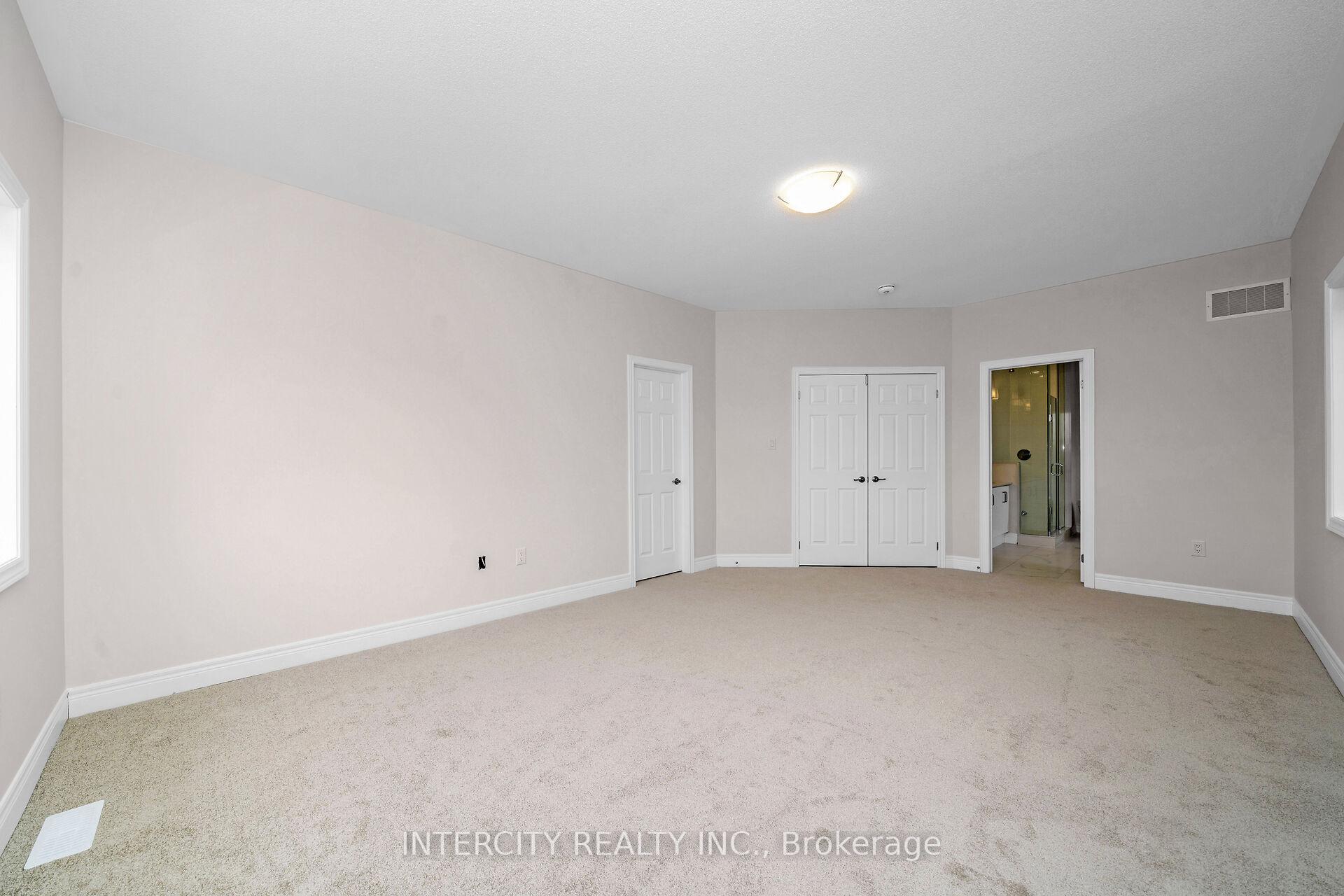 Photo 16 of 39 Keyworth Crescent, Brampton, Sandringham-Wellington North — HOMEH